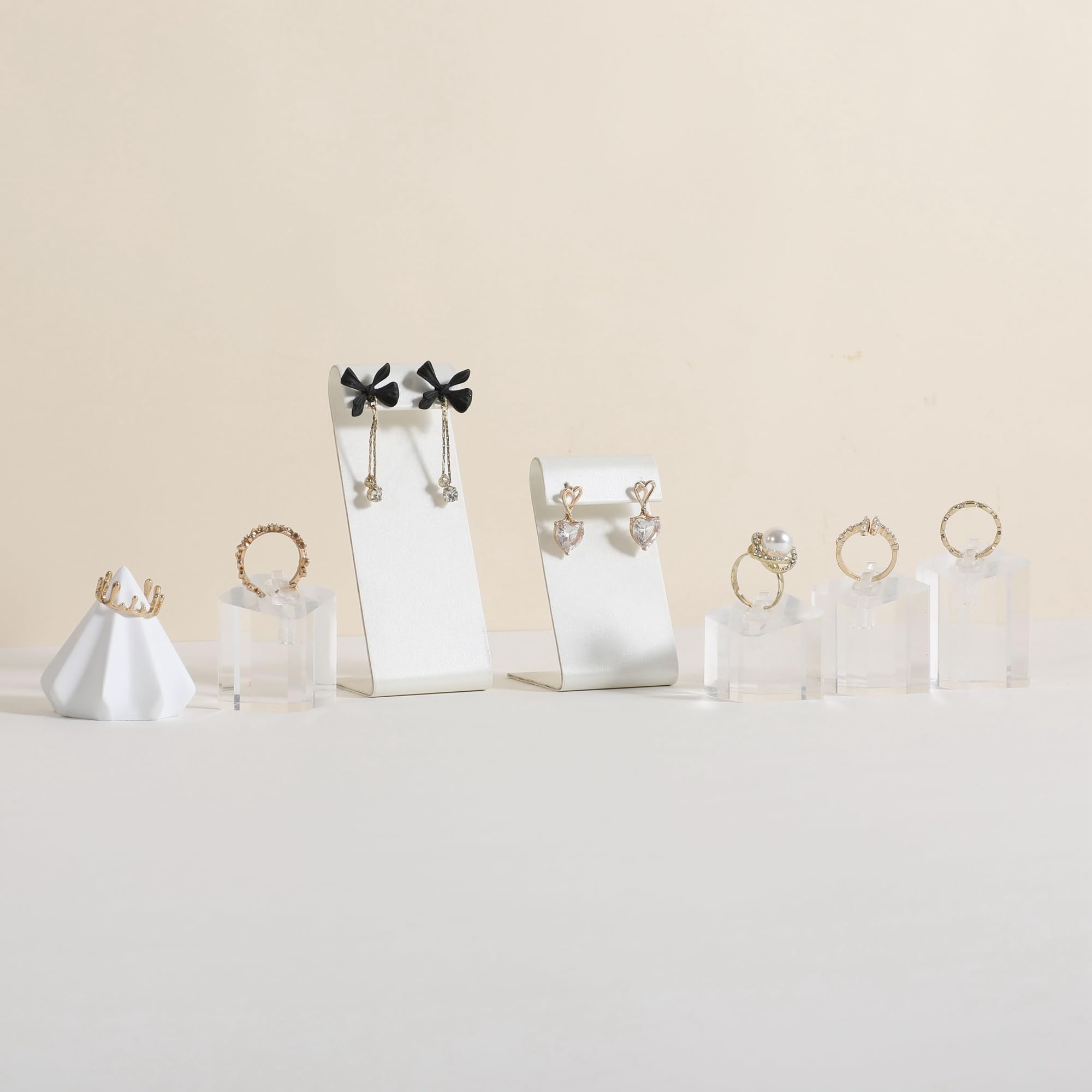 GemeShou White earring holder for girls, Leather earring display stand for selling, Jewelry earring hanger for boutique store?White-Earring stand-2pcs?