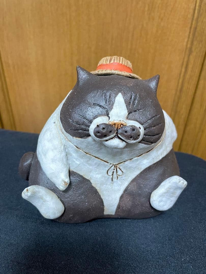 かとうゆみさんの猫の陶器置物 Amazon.co.jp: かとうゆみさんの猫の陶器置物 帽子付き : おもちゃ