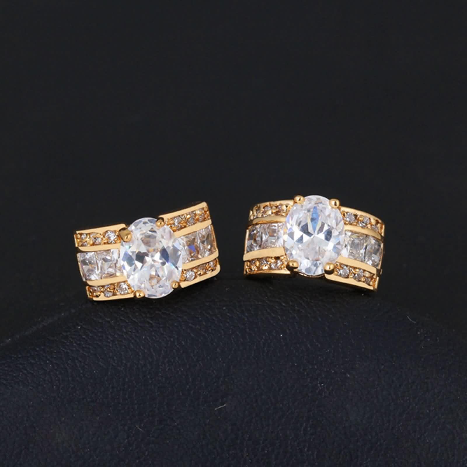 Pendientes Mujer Boda Oro 18 K Moissanita Blanca Ovalada Elegante Joyería Pendiente Aro
