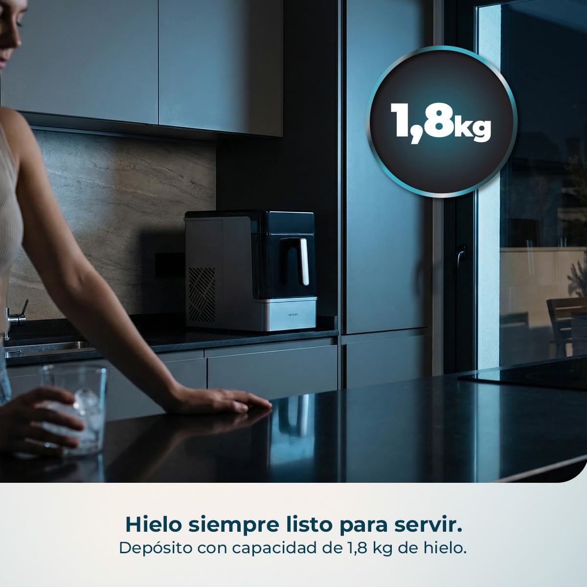 Cecotec Máquina de Hacer Hielo Chillin' Ice 2300. 23kg/24h, Depósito Hielo 1,8kg, Depósito Agua 2L, Compresor con Enfriamiento por Aire, Cubitos Sólidos, Hielo Siempre Disponible