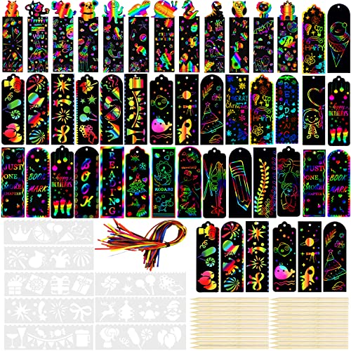 RUIJIE Marque-Pages à Gratter pour Enfants 48 Pièces Carte à Gratter Dessin à Gratter Animaux Papier Scratch avec 24 Stylets en Bois, 24 Rubans & 8 Pochoirs Étiquettes Cadeaux de Noël Classe Fête Cover