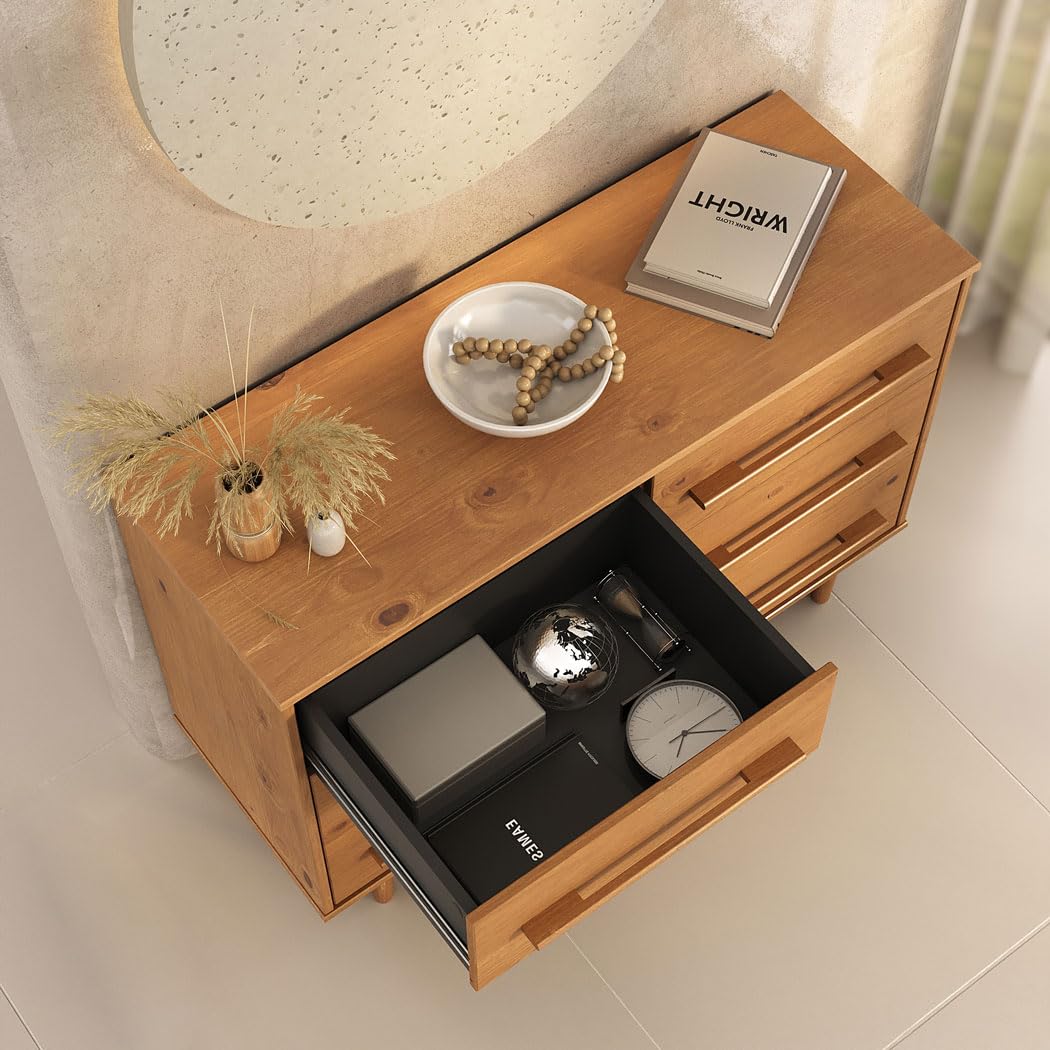 IDIMEX Commode TECCA L 111 cm avec 6 Tiroirs en Bois Massif Coloris Chêne, Meuble de Rangement pour Vêtements Design Scandinave Naturel, Tiroirs Spacieux, Poignées Noires Style Moderne Robuste