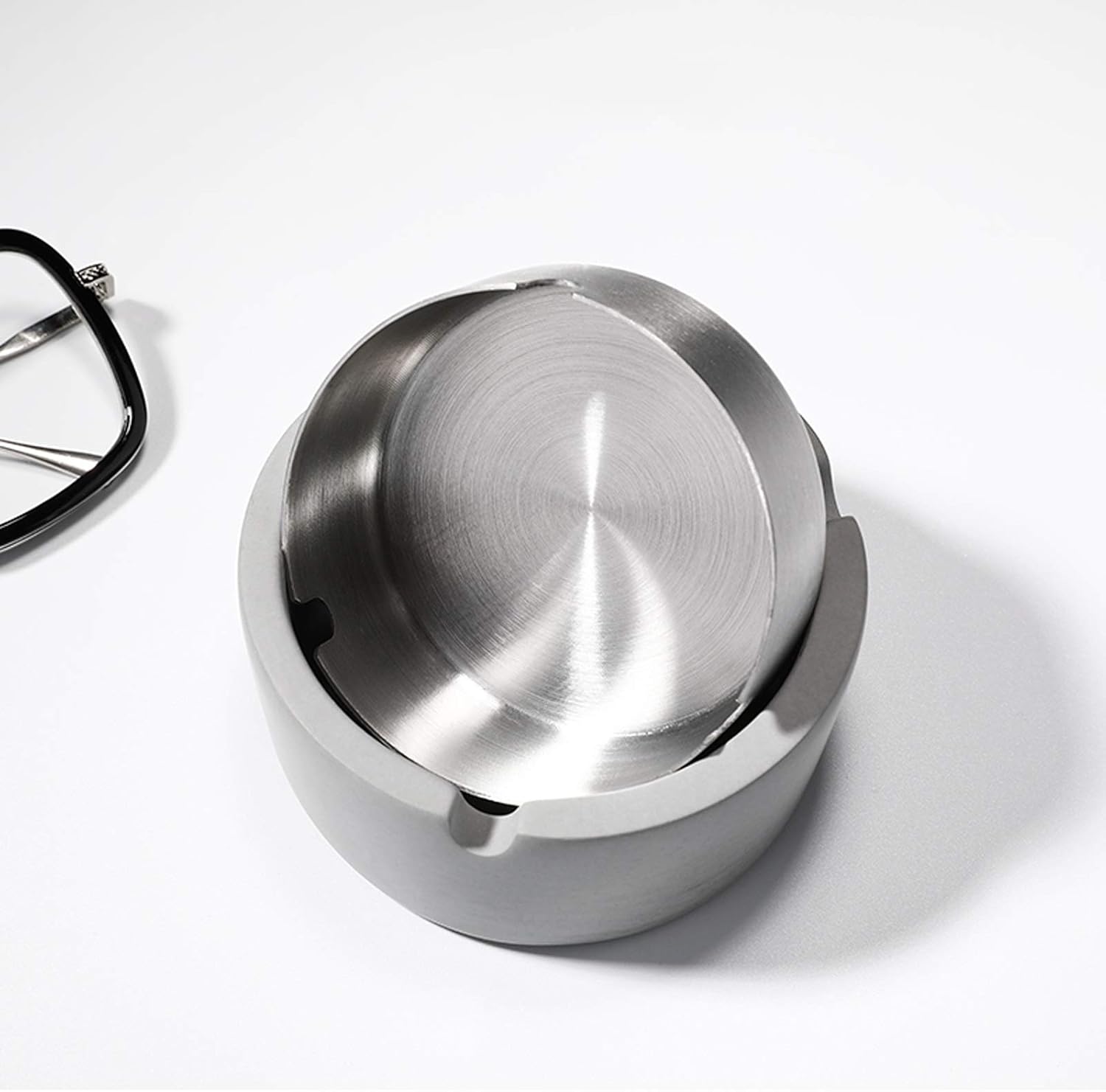 Ash Tray Ashtray with Lid Used in Home Office Windproof and Ashtray Stylish and Simple Ashtray Suitable for Rooms of Various Styles Outdoor Ashtray (Color : D)