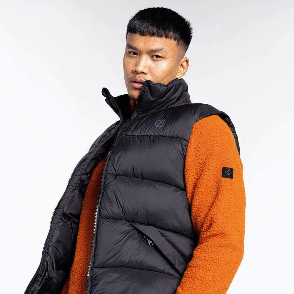 Dare2b Mentor Mens Gilet Bodywarmer Jacket acabado repelente al agua reciclado, chaqueta acolchada con cuello alto, cremallera completa y 2 bolsillos bajos con cremallera