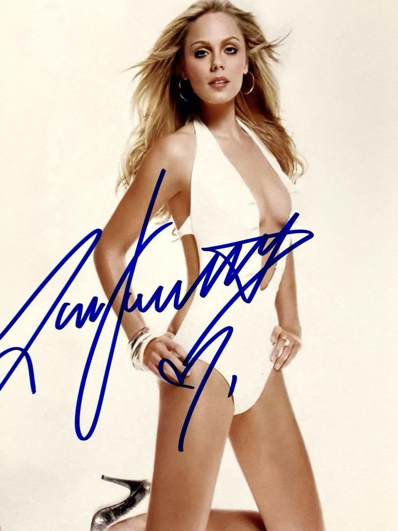 セール中…ローラ・ヴァンダーヴォート直筆サイン入り超大型写真… 女優 ローラ・ヴァンダーヴォートのサイン入り 8x10 スモールビル スーパー 洋画・外国映画