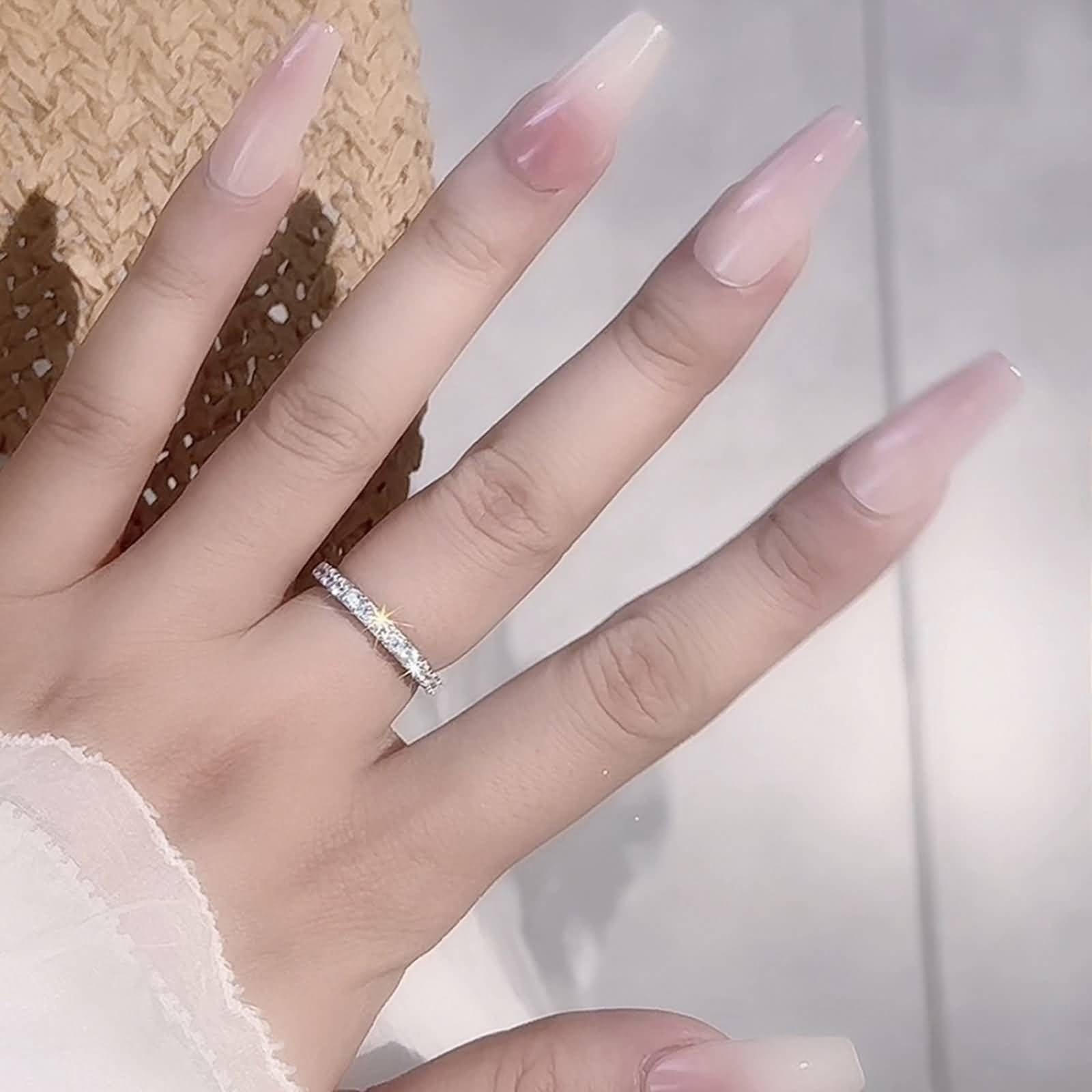 Anillos de promesa simples para mujer, anillo apilable con moissanita redonda de 2 mm, plata, oro blanco y platino