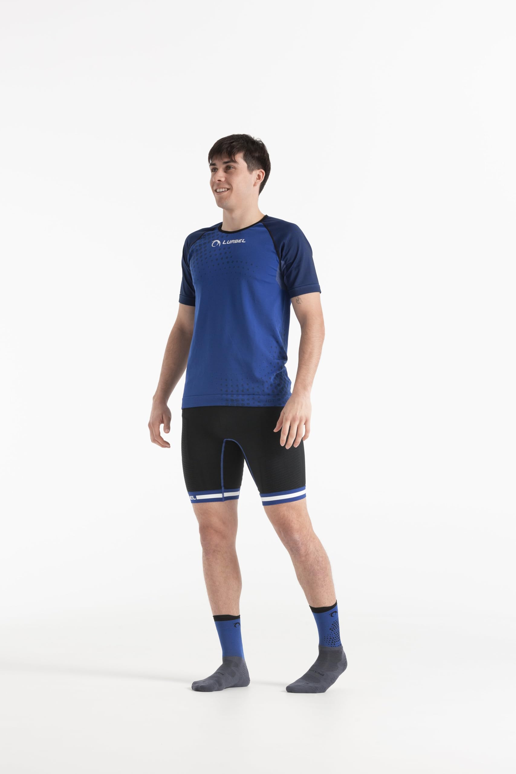 Lurbel Spirit Flux Shorts, Mallas Cortas de Hombre, Shorts de Trail Running, Mallas Transpirables y Antibacterianas. (L, Negro/Azul Royal)