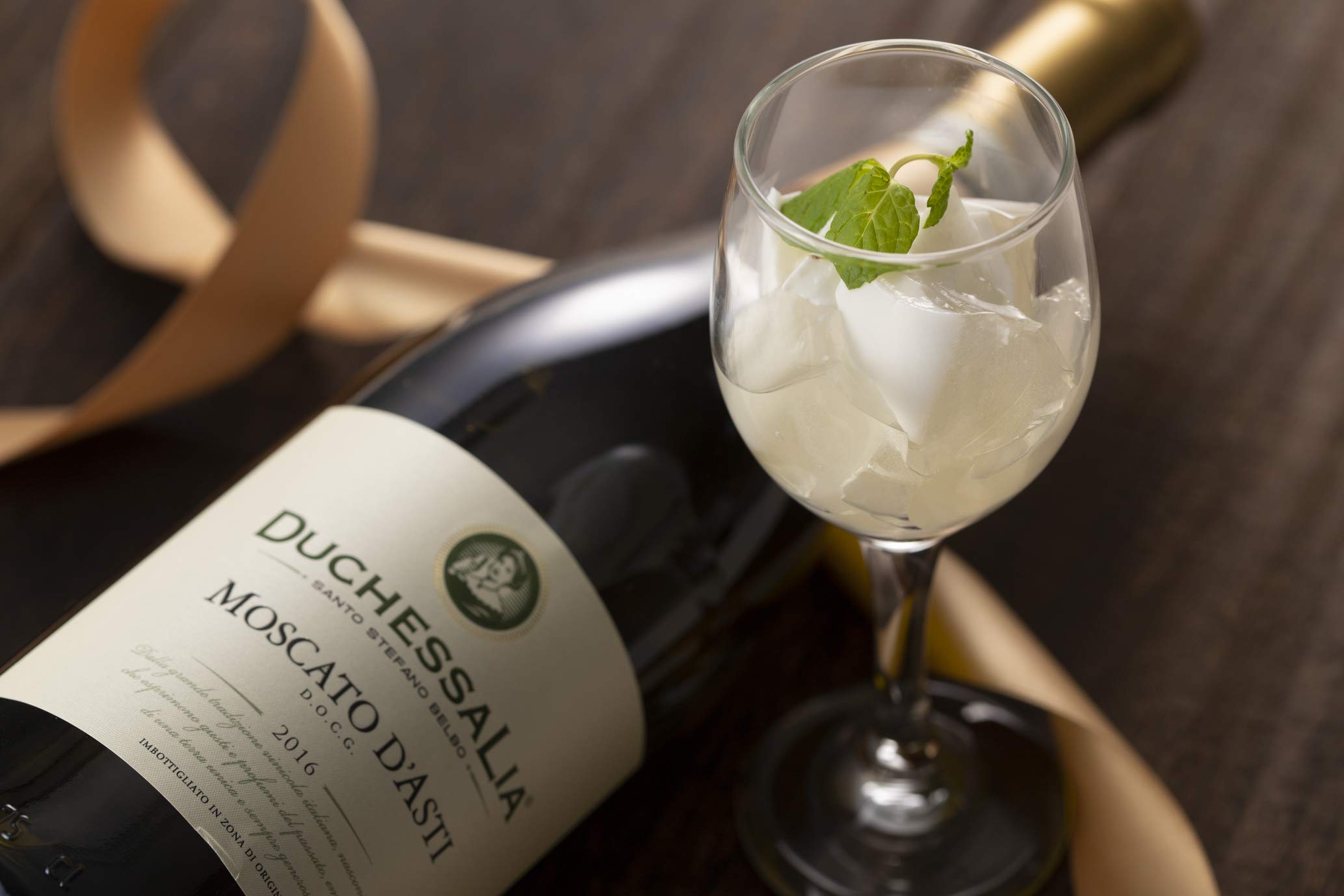 Amazon.co.jp: モスカートダスティー 750ml(イタリア) : 食品・飲料・お酒