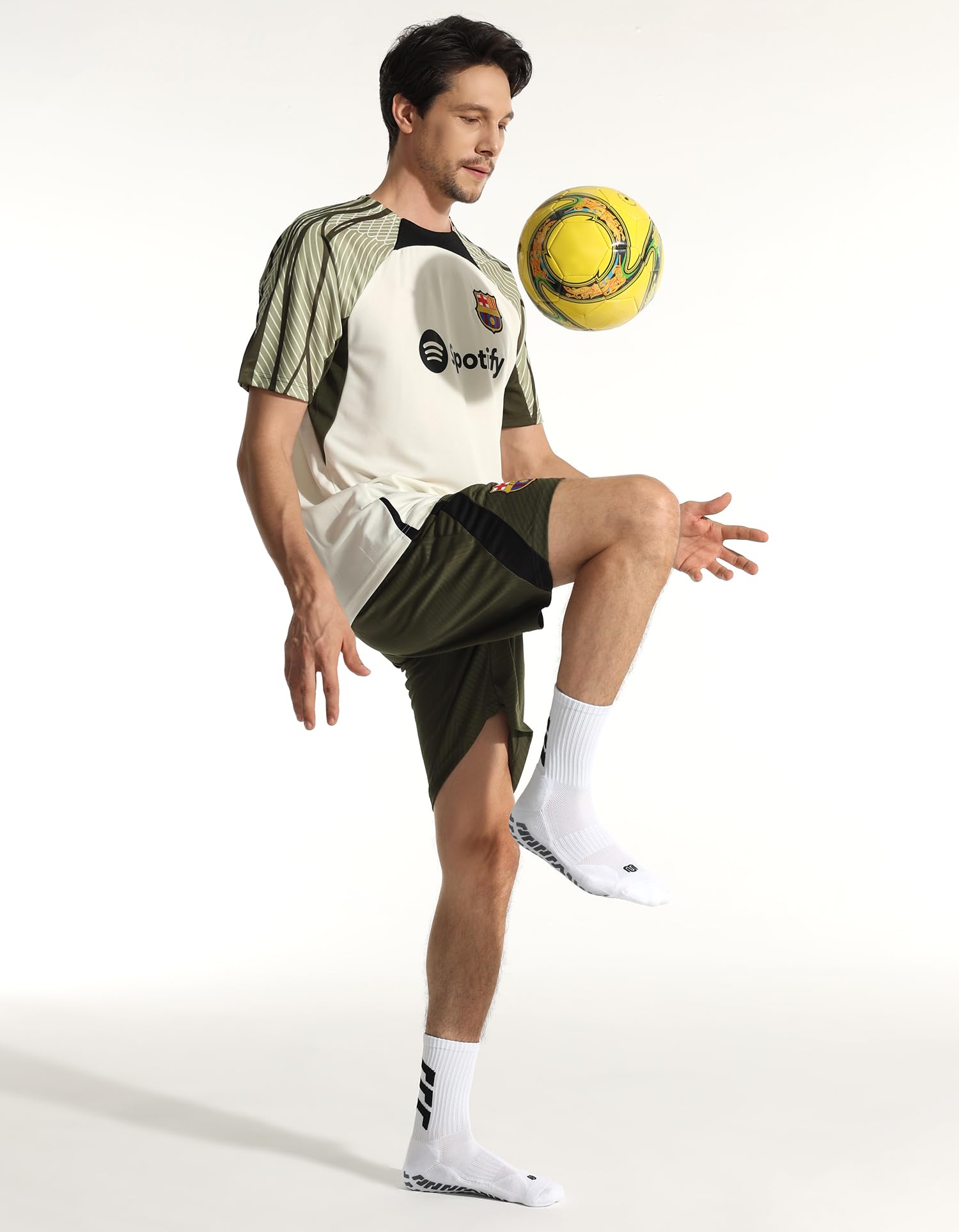 CLOSEMATE Calcetines Antideslizantes Futbol Hombre 1 o 3 Pares Deporte Altos Deportivos Largos Antiampollas Transpirables Baloncesto Blancos Negros