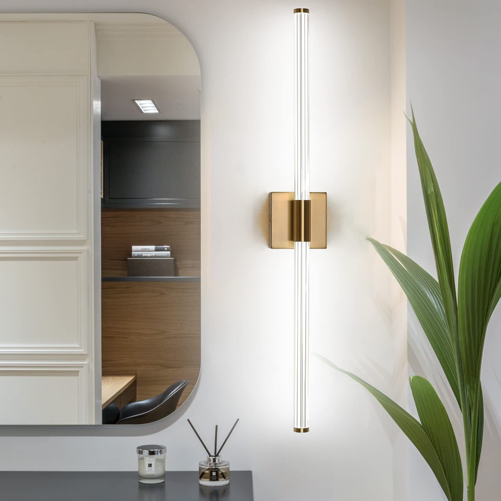 Aoceley Bathroom Light Fixtures Brass Vanity Lights 31.6 Inch 28W Modern Wall Sconce Bathroom Vanity Light Fixture Bathroom Lights Over Mirror Cool White 5500K