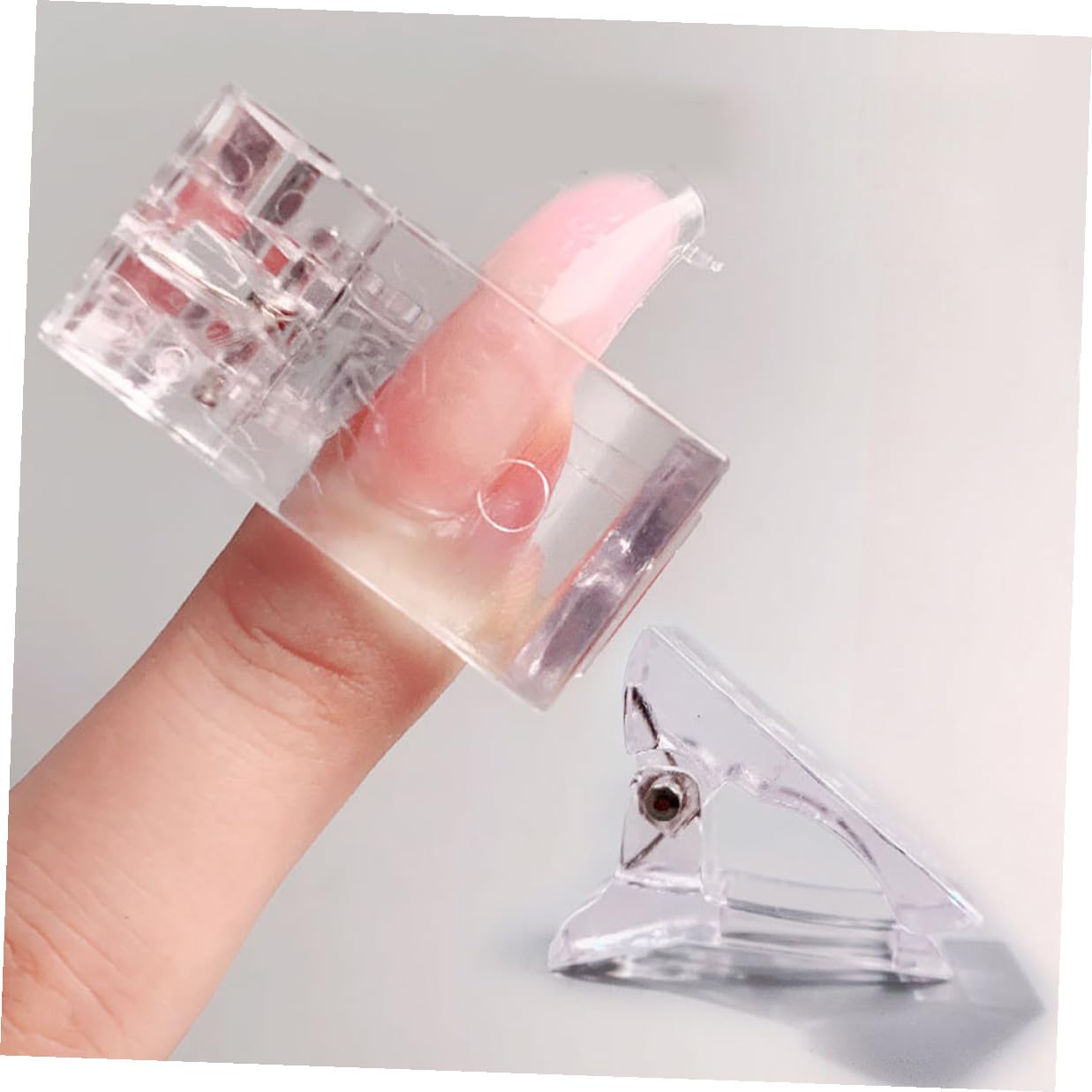 GANAZONO Nail Extension Clamp for Gel Nails Compact and Portable Pink Clip Ergonomic Design for Professionals and Beginners and DIY Manicure