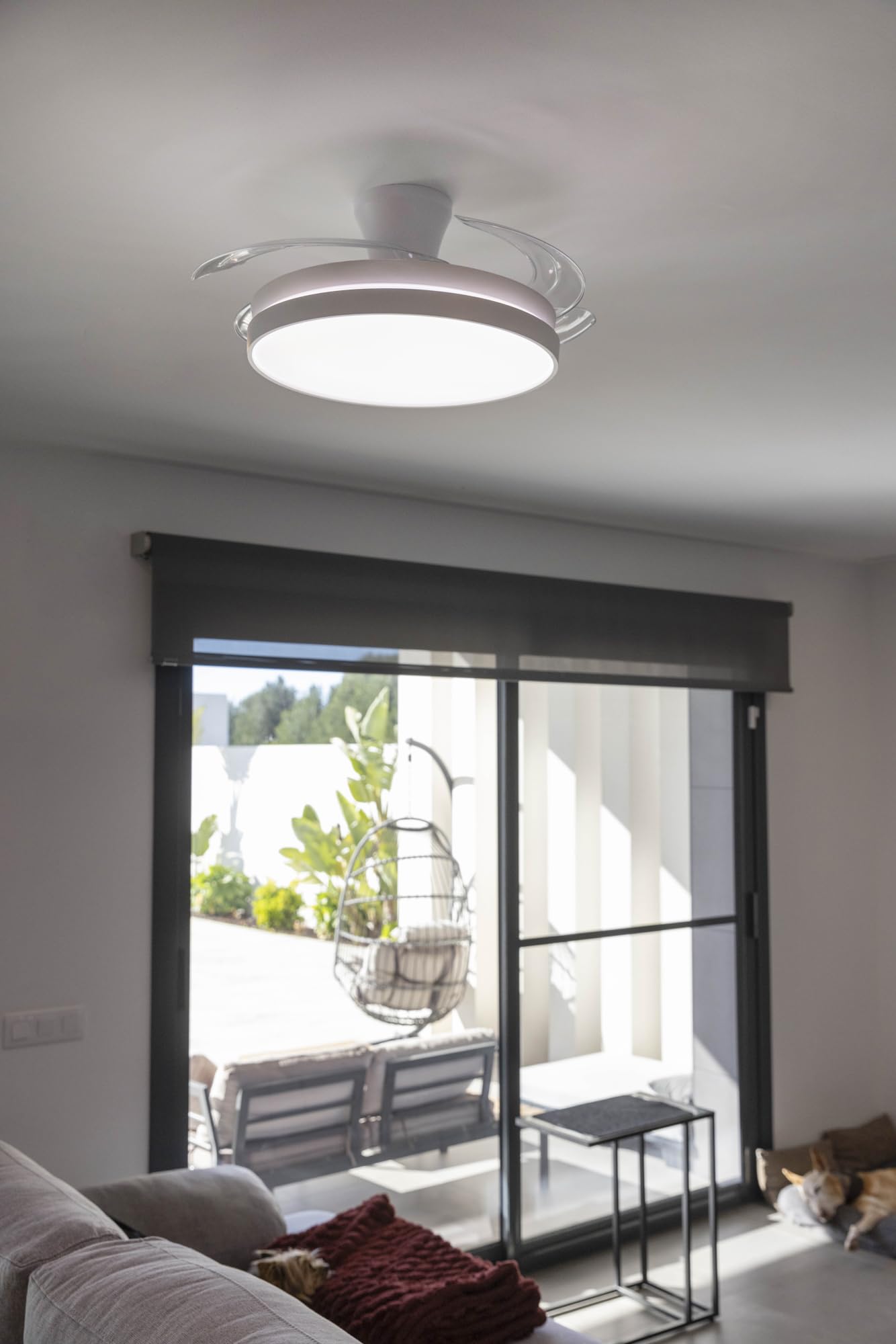 DUPI Ventilador de techo retráctil POWER AIR BLANCO con LED regulable 3000K-6000K, Motor DC silencioso, 6 velocidades, aspas ocultas, modo verano/invierno y mando a distancia