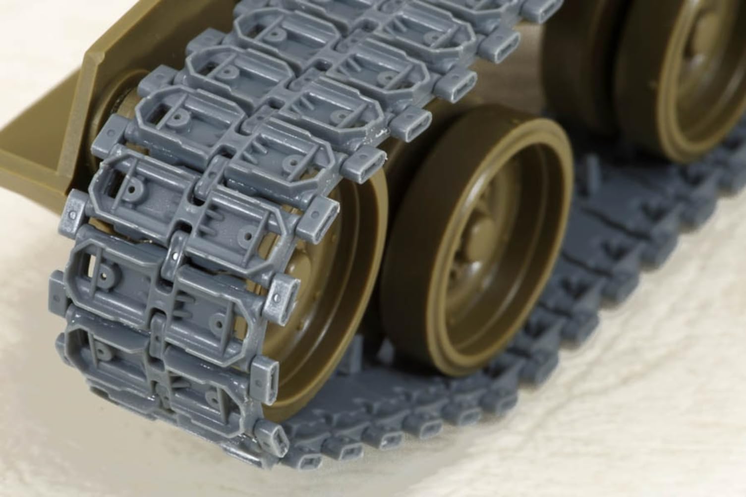 ラウペンモデル 1/35 陸上自衛隊10式戦車用連結可動式キャタピラ生産第1ロット C1 rdzdsi3 Amazon | ミクロミル ラウペンモデル 1/35 陸上自衛隊10式戦車用連結