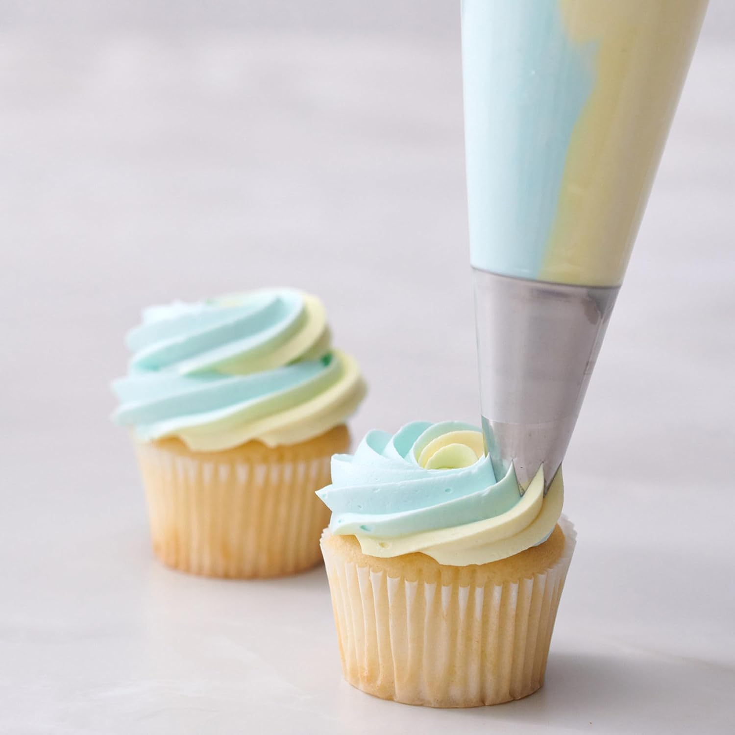 KEE-SEAL Disposable Pastry Piping Bags | 12 Inch | 72 Pack
