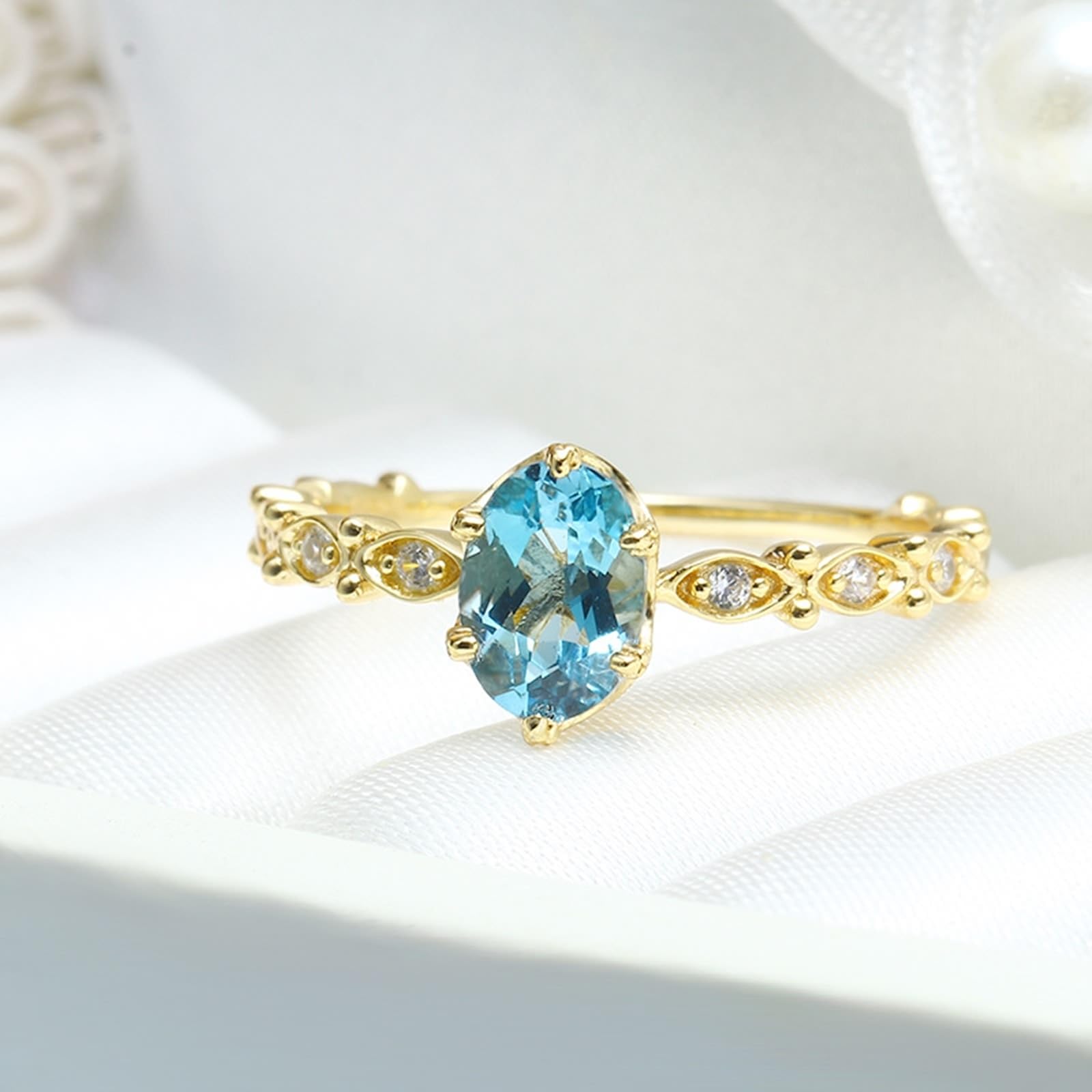Anillo de solicitud de oro amarillo de 9 K/14 K/18 K con forma ovalada azul topacio filigree