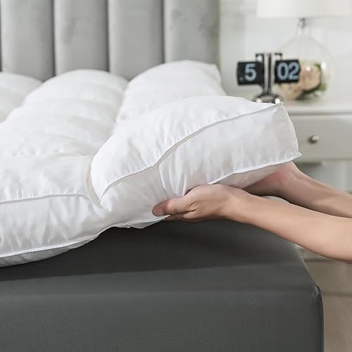 WhatsBedding 3 Inch Memory Foam Mattress Topper Full Size, Premium Fluffy & Soft Shredded Memory Foam Filled PillowTop, 4 Anchor Elastic Bands, Anti-Slip Bottom, 1700GSM, 54x75in