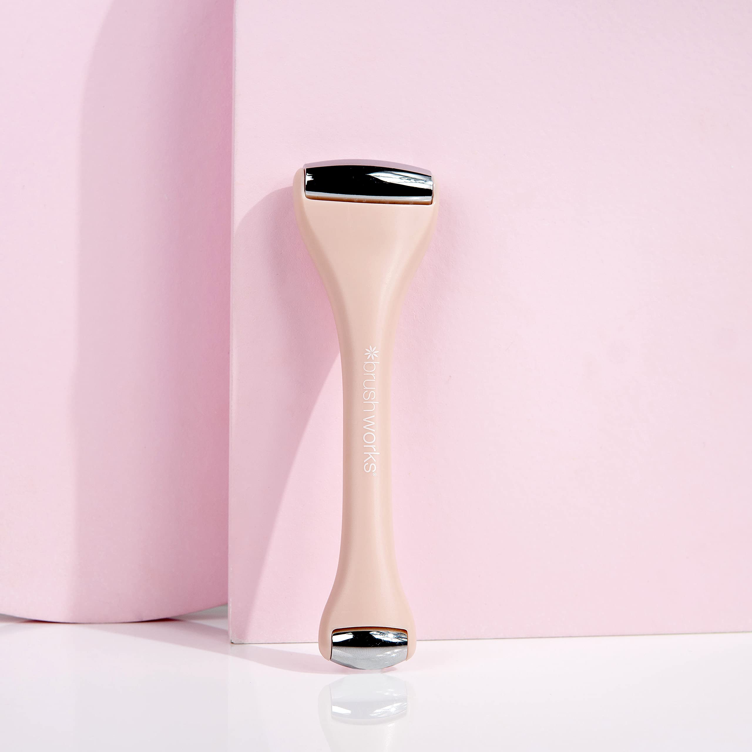 Brushworks Cryo Roller