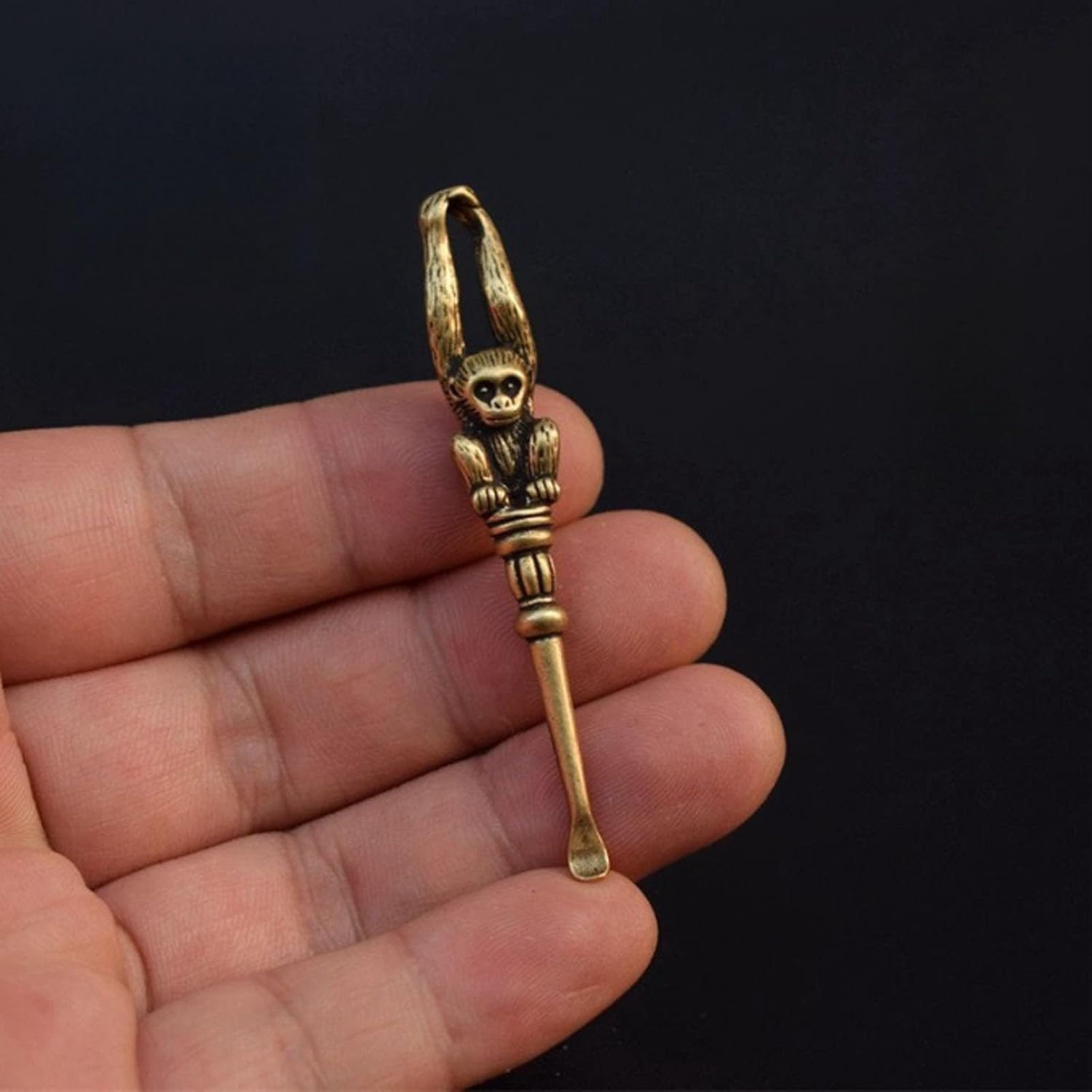 Leheybia 2 Pcs Brass Monkey Picks Out Ear Spoon Ear Spoon Ear Scratcher Brass Ear Scoop Animal Ear Spoon Ear Spoons for Cleaning（Golden）