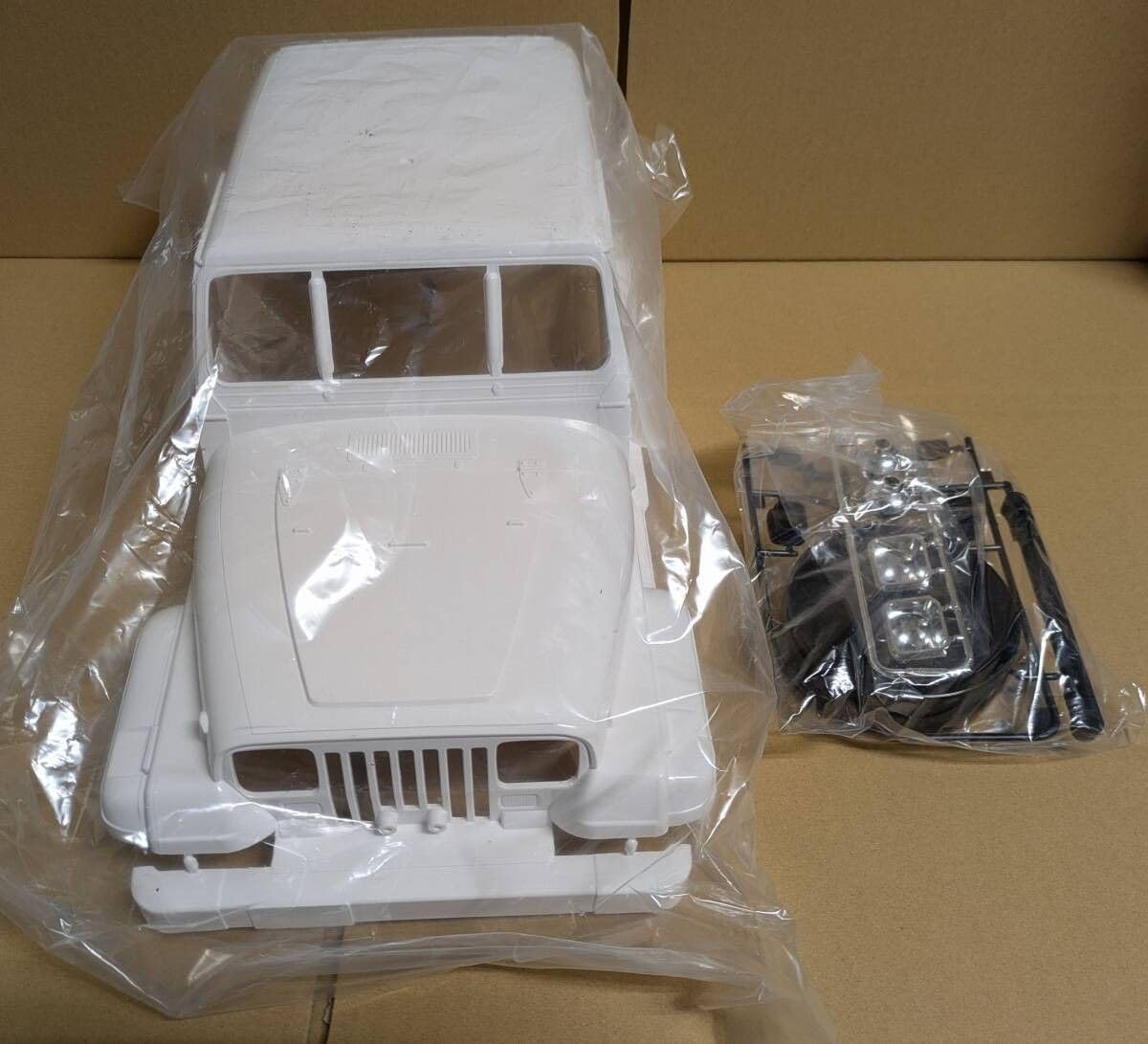 TAMIYA タミヤ ジープラングラーYJ ボディ + HJパーツ Yahoo TAMIYA タミヤ ジープラングラーYJ ボディ + HJパーツ Yahoo
