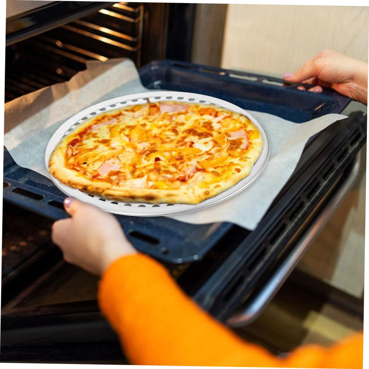 Runde Haushaltspizzapfanne aus Aluminiumlegierung mit Glatter Beschichtung und Perforiertem Design nicht Verformbar zum Backen von Knuspriger Pizza