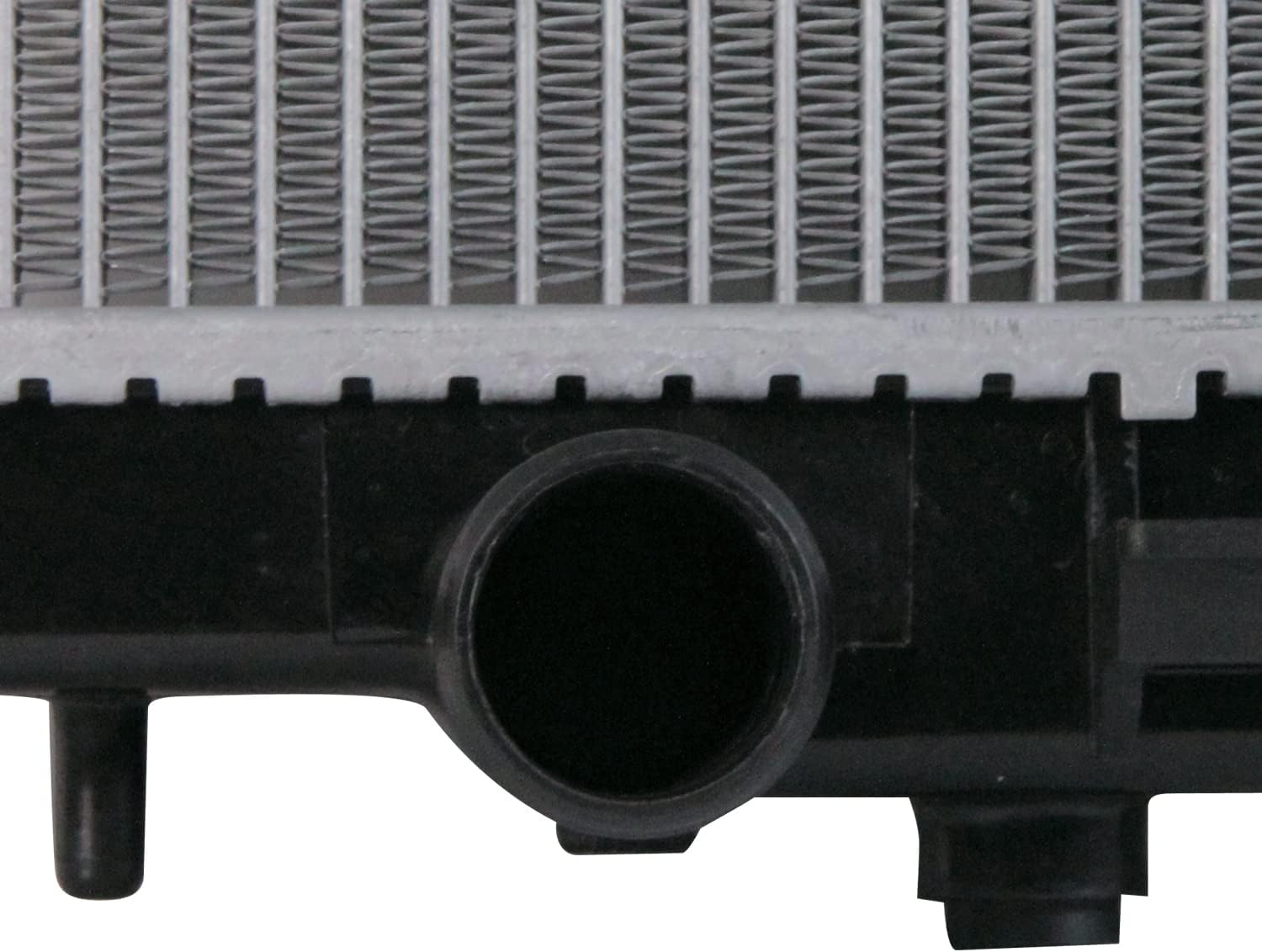TYC 2588 Radiator Compatible with 2003-2007 Infiniti G35