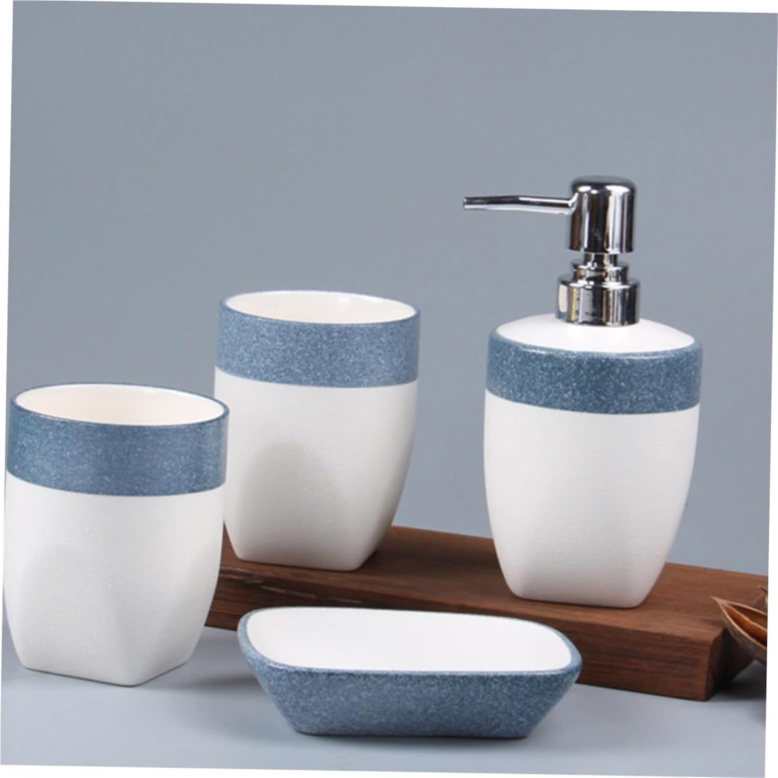 Badezimmer-Accessoires-Set 4-teiliges blaues Seifenspender-Organizer-Set mit Ablage, Zahnbürstenhalter und Becherzubehör for Zuhause Ästhetische Wohnaccessoires