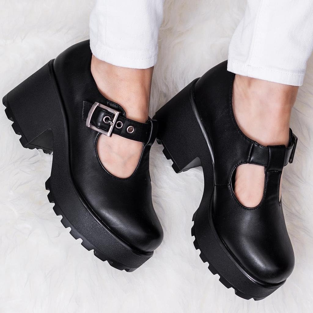 cleated platform shoes