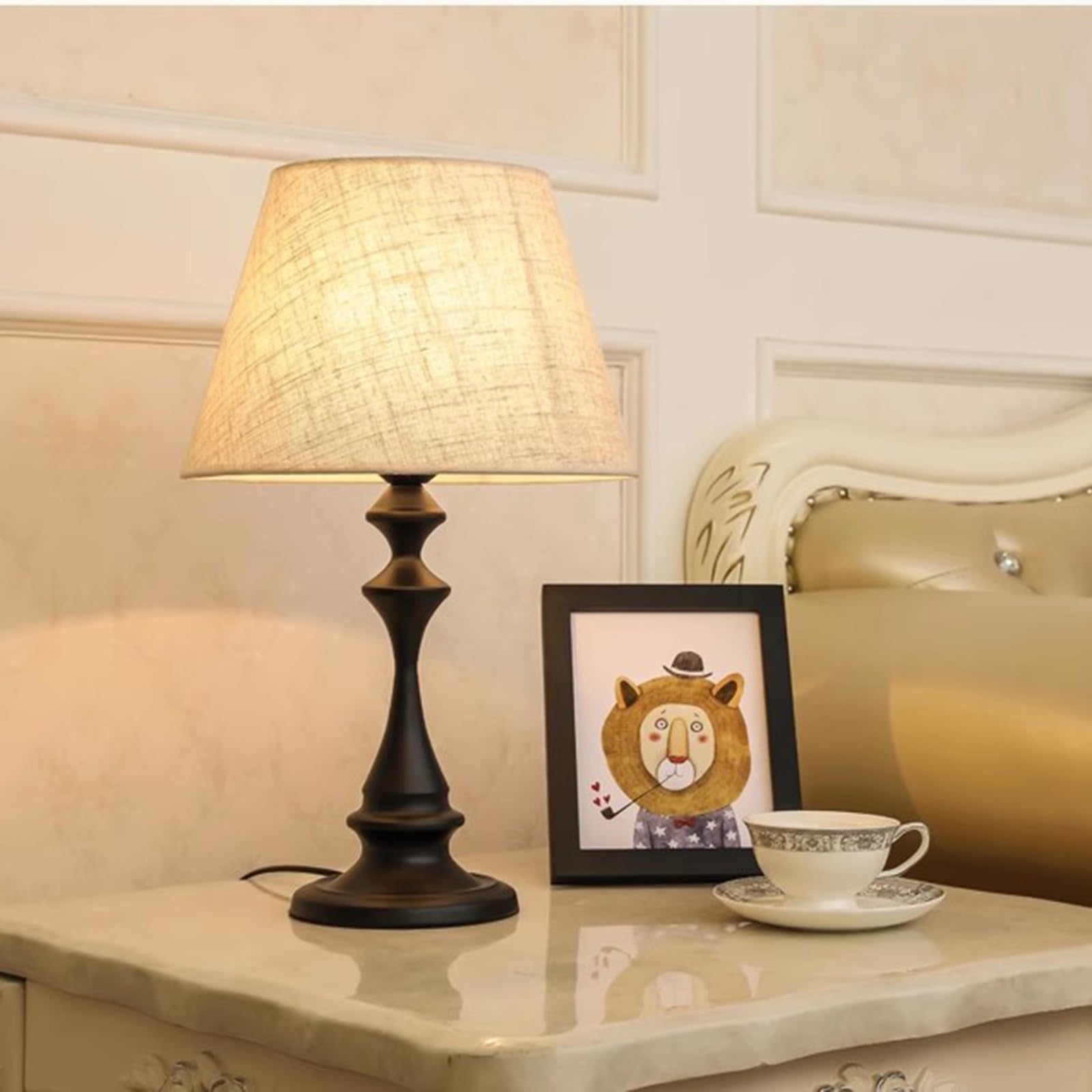 Affascinante Lampada da tavolo vintage for camera letto, tre regolazioni della luminosità, luce calda a LED 5 W, paralume in tessuto di lino, comodino Arredamento per la casa