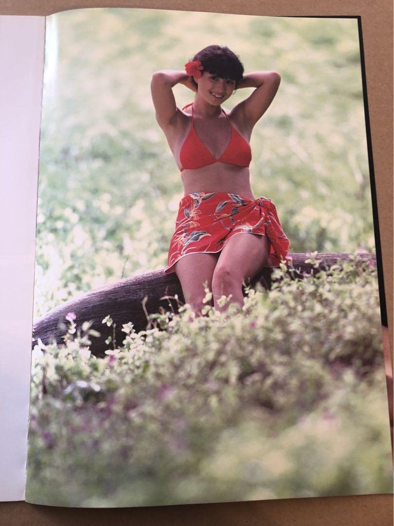 Amazon.co.jp: 河合奈保子 切り抜き80年代アイドル 昭和レトロ 水着
