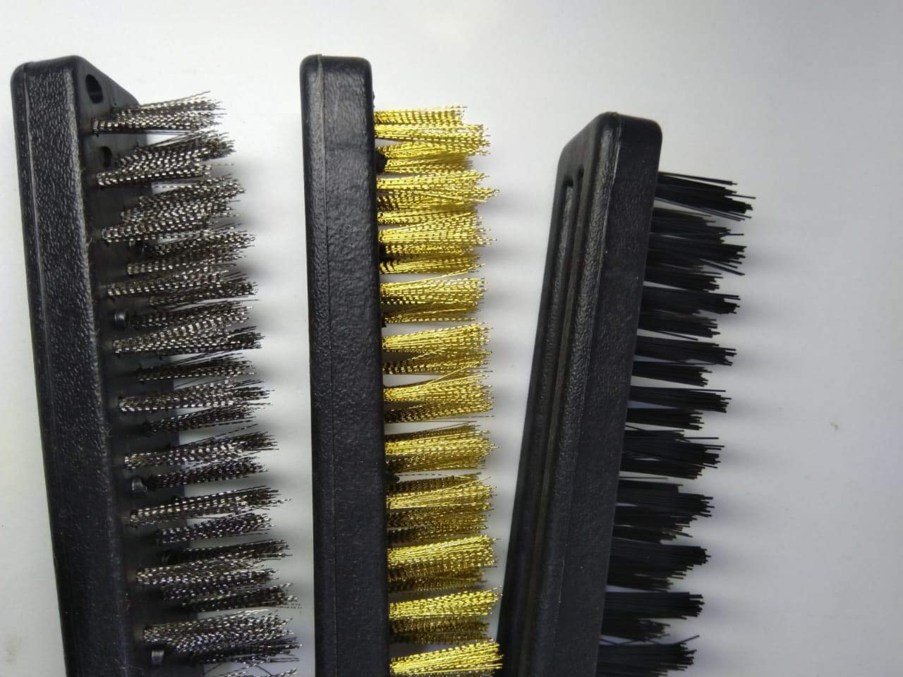 Inditrust Heavy Duty 3 Type Wire Brush Set Cleaning Tool Kit - Brass, Nylon, Stainless Steel Handle Scratch Brush 4