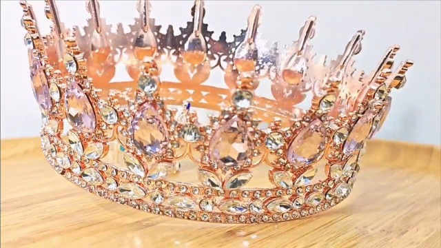 Amazon.com: YOUlDIANZI Queen Crown Rhinestone Wedding Crowns  display picture 2