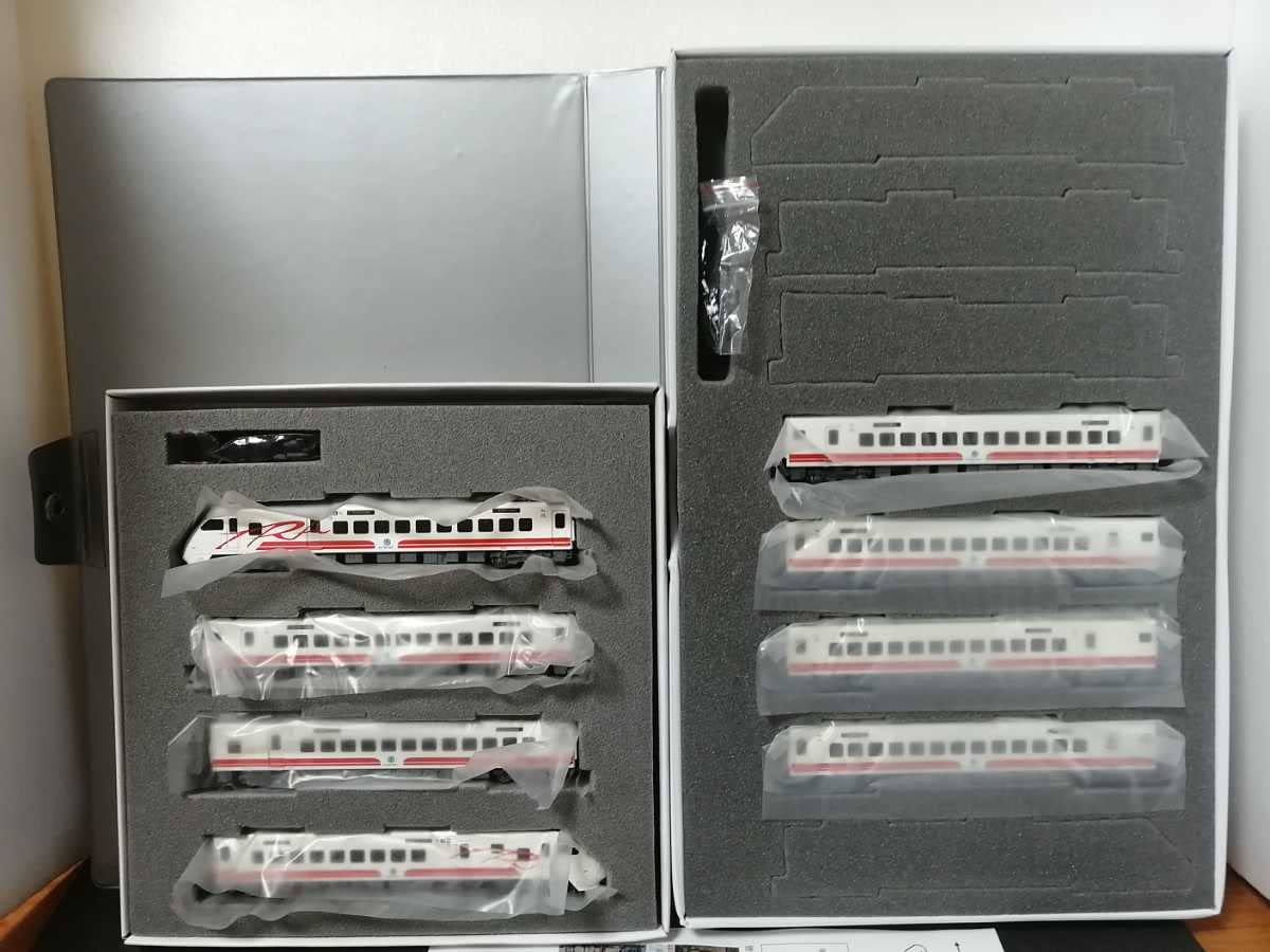 Amazon | 三鶯重工 TW10-002+003 台湾鐵路 TEMU2000 プユマ号 普悠瑪號