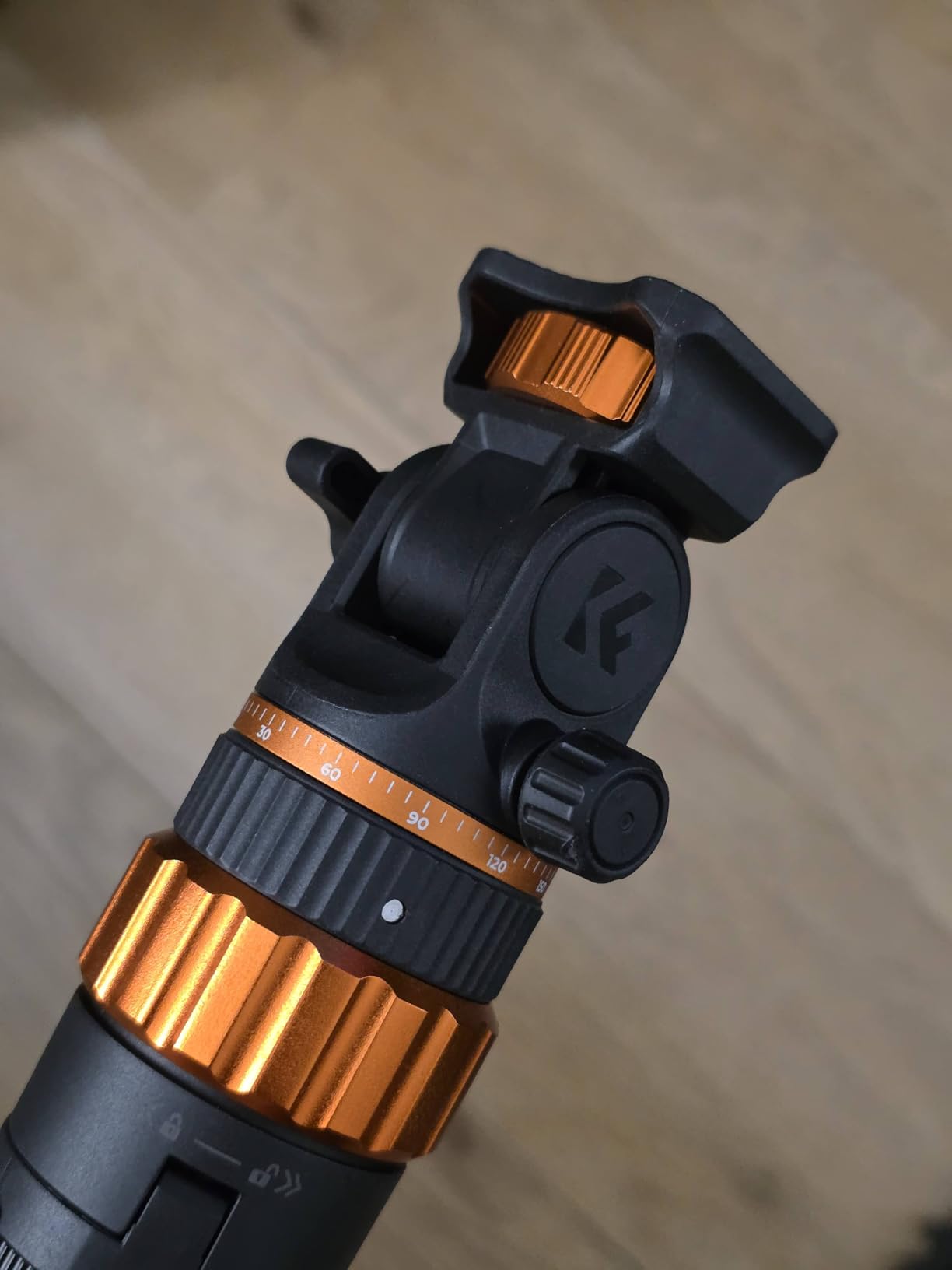 Well made, lightweight, stand for small camera or light
