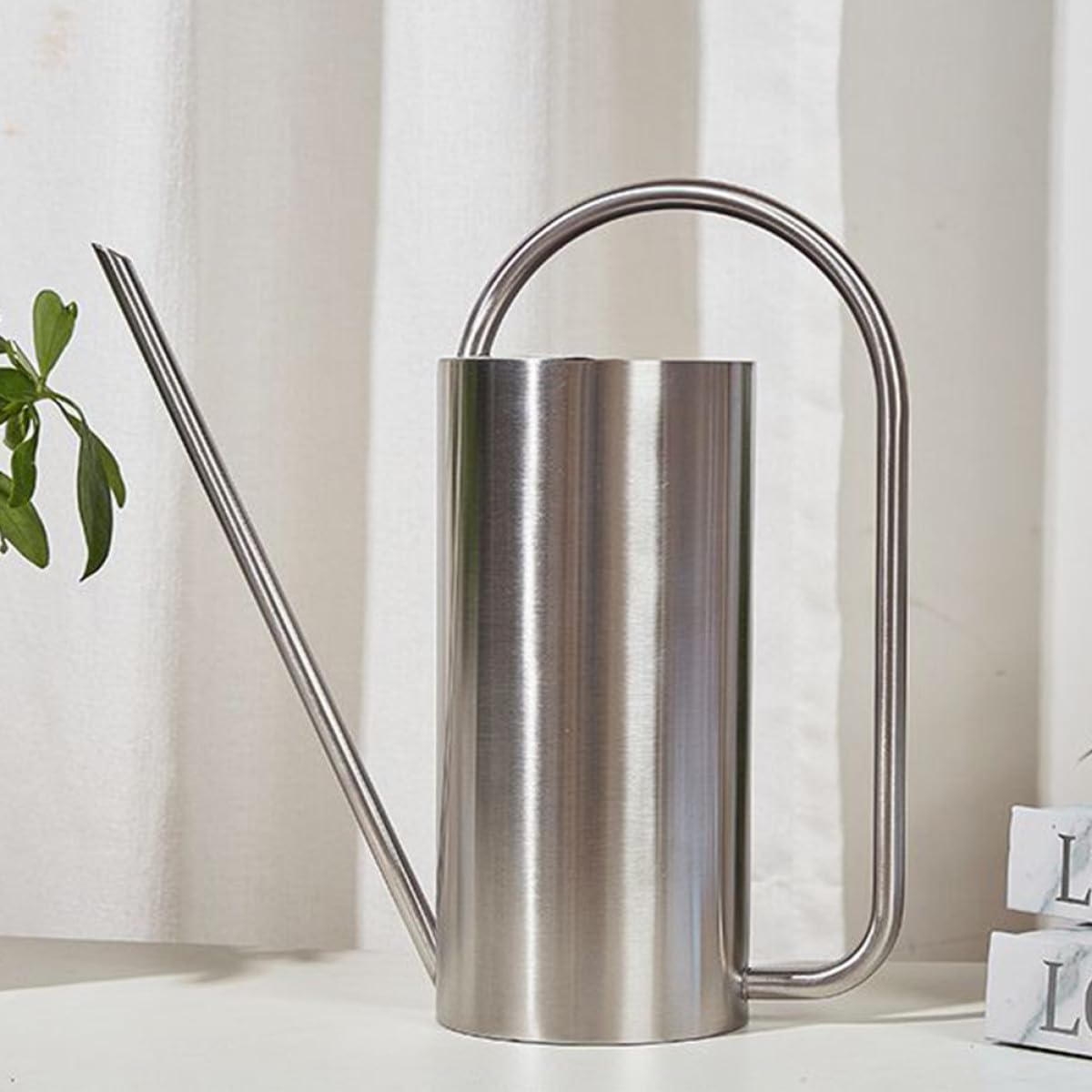 Housoutil Arrosoir d'Intérieur Petit Format 1,5 Litre Bec Long en Acier Inoxydable pour Arrosage Précis de Fleurs