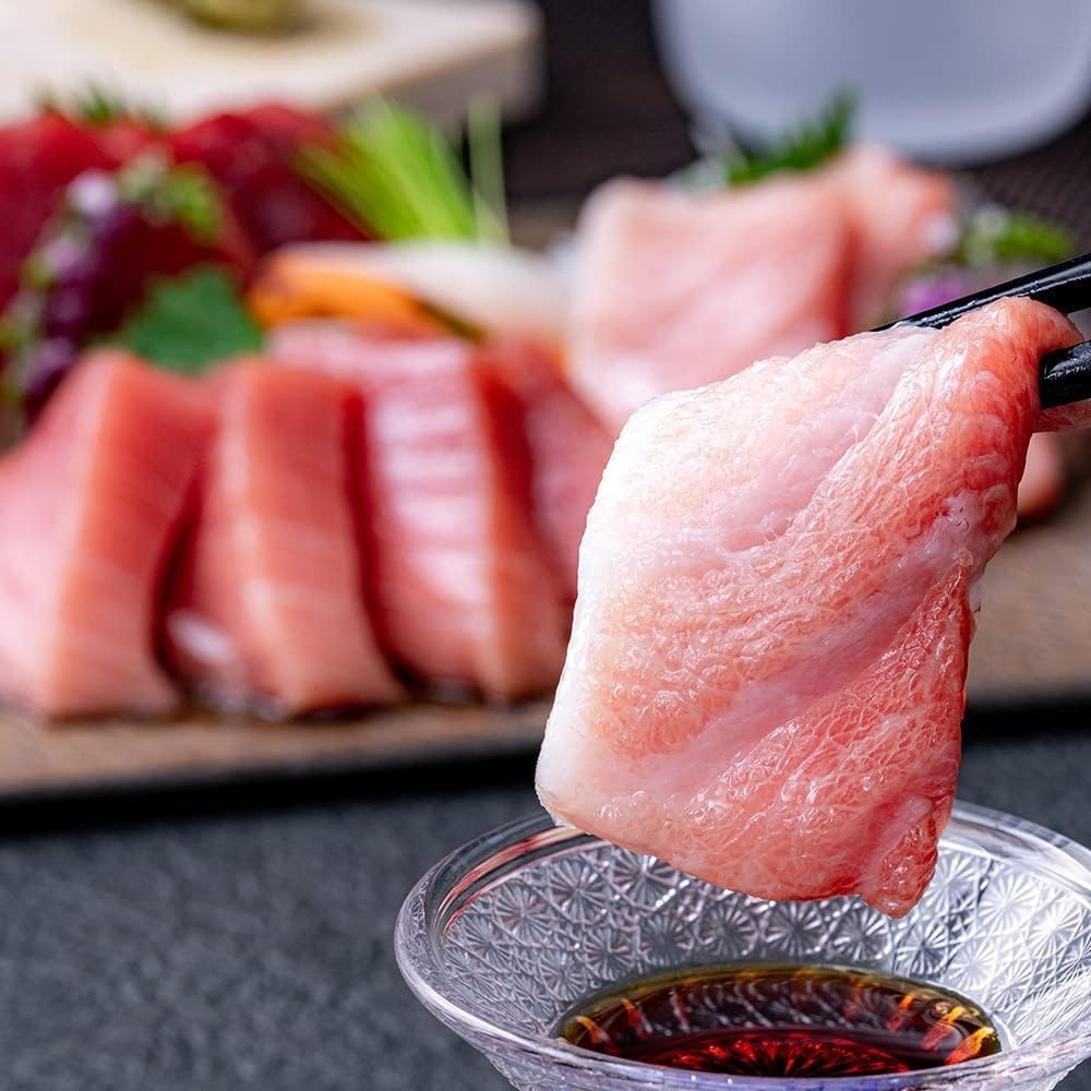 Amazon.co.jp: まるごと越前 国産 生本マグロ 大トロ 中トロ 赤身 食べ比べセット (900g) : 食品・飲料・お酒