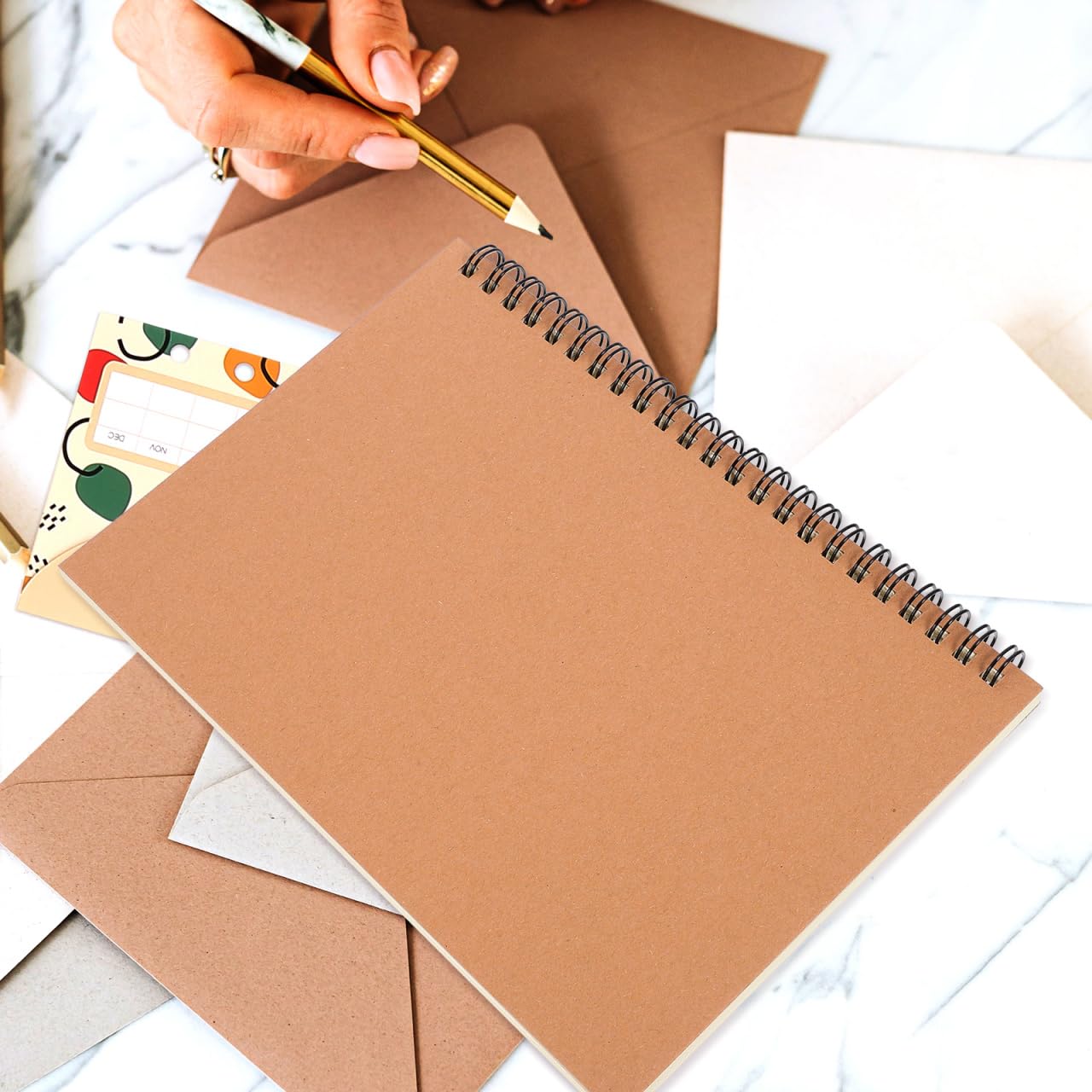 WOFASHPURET Blank Spiral Notebook, Sketch Book Multi-Use Notepads College Ruled Paper Learning Notepad Memorandum Paper A5 for School, Work, 8.25x5.70in (Brown)
