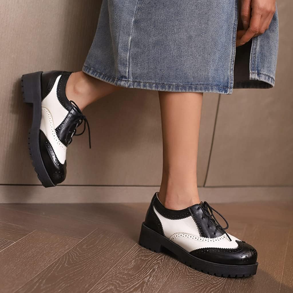 Women's Two Tone Flat Oxfords Shoes Lace Up Wingtip Perforated Low Heel Vintage Saddle Oxford Brogues