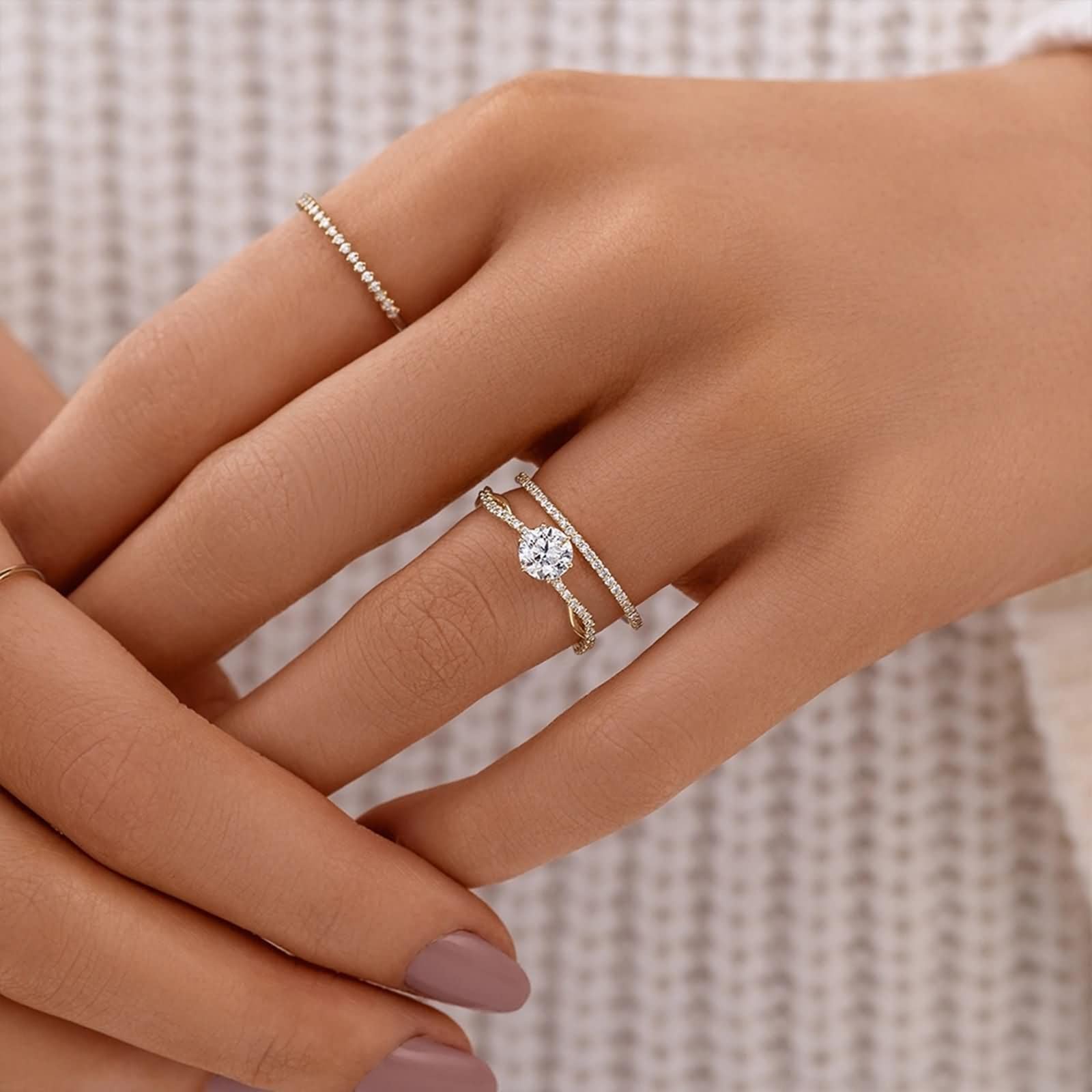 Anelli da Donna Fidanzamento Fede 6x6mm Rotondo con Moissanite, Anello di Oro Giallo Donna 9Kt/14Kt/18 Kt, Oro