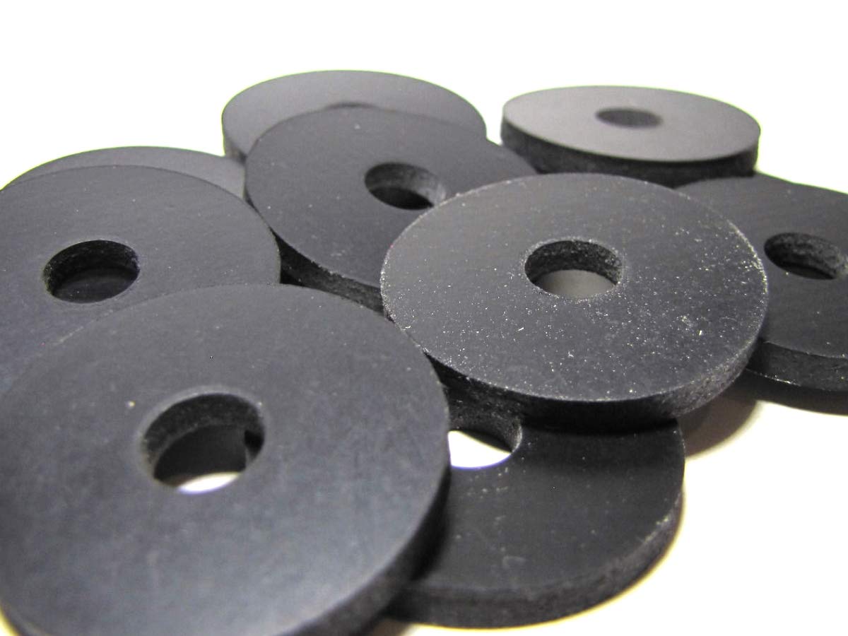 (10 Pack) Heavy Duty 2 Ply Nylon Reinforced Primal23 Industrial Brand Neoprene Rubber Washers - 1 1/4 OD X 5/16 ID X 1/8 Thickness - Primal23 Industrial Performance Series Rubber Washers