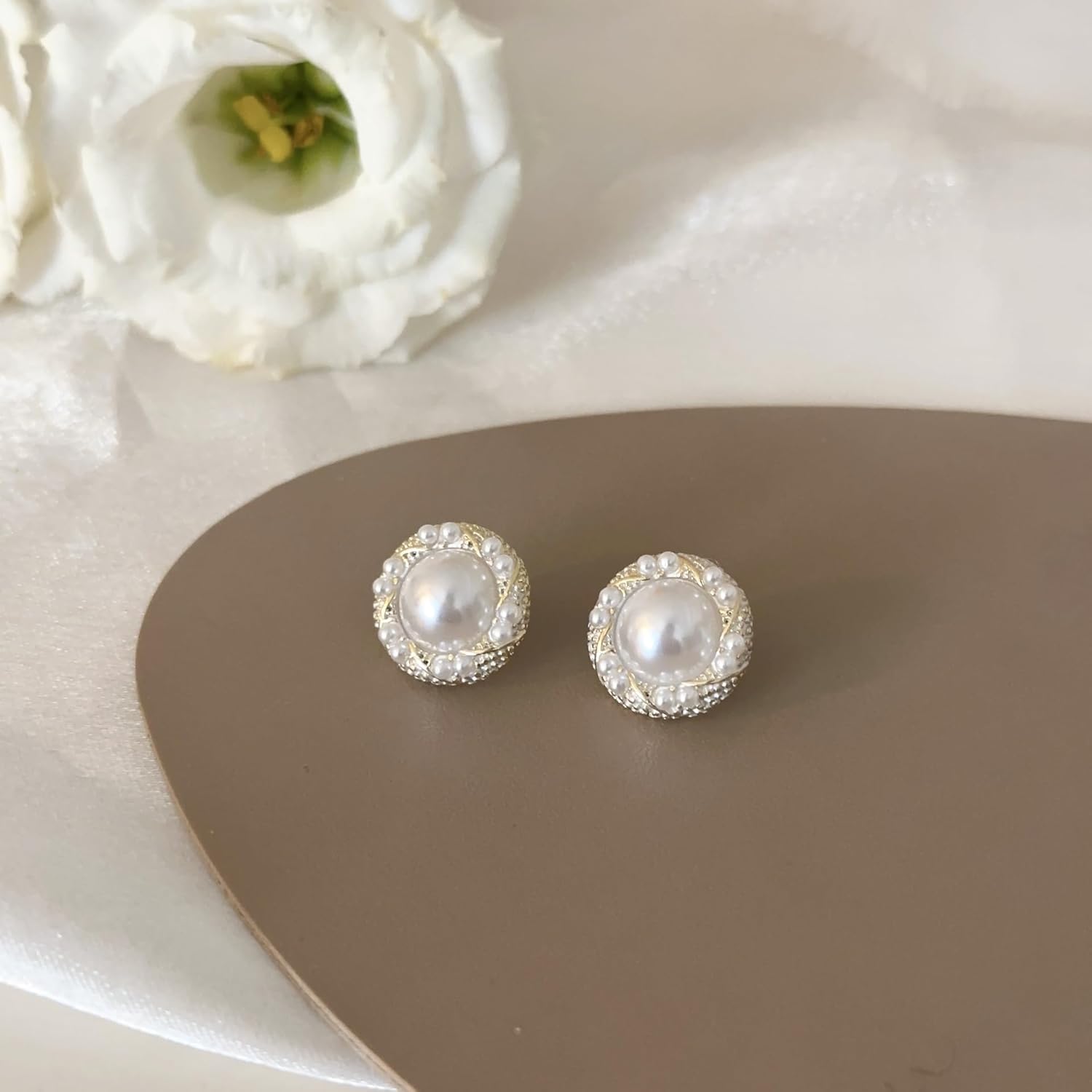 Gold Pearl Stud Earrings for Women, Elegant Classic Round Gold Plated Sterling Silver Earrings, Vintage Inspired Jewelry for Wedding Party & Everyday Look - Image 6