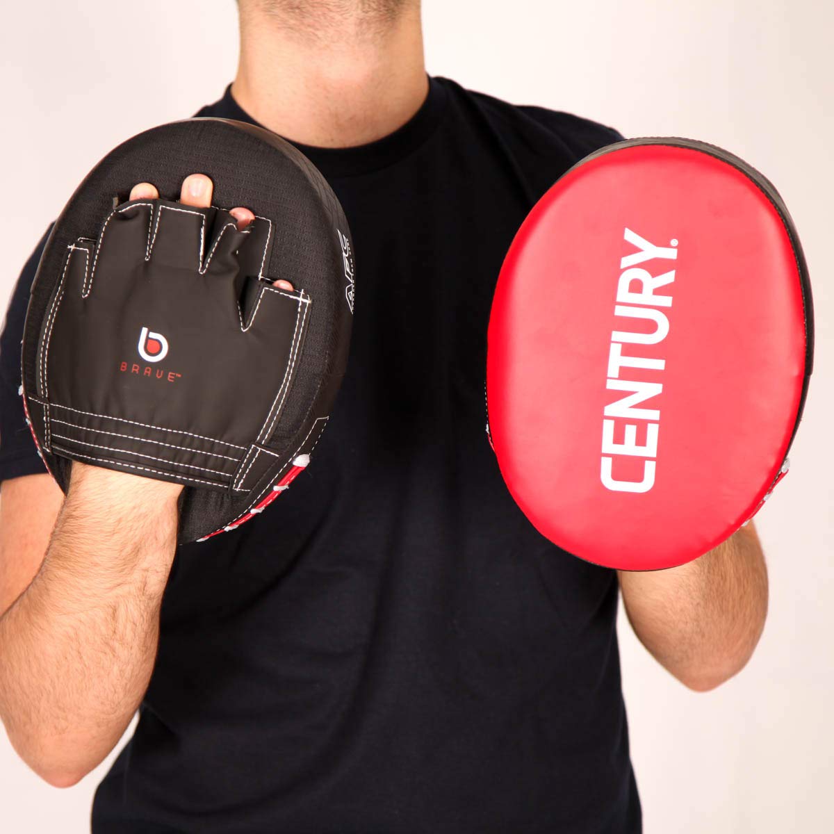 Century Brave Hand Pratzen Punch Mitts Partner Training Schwarz Rot