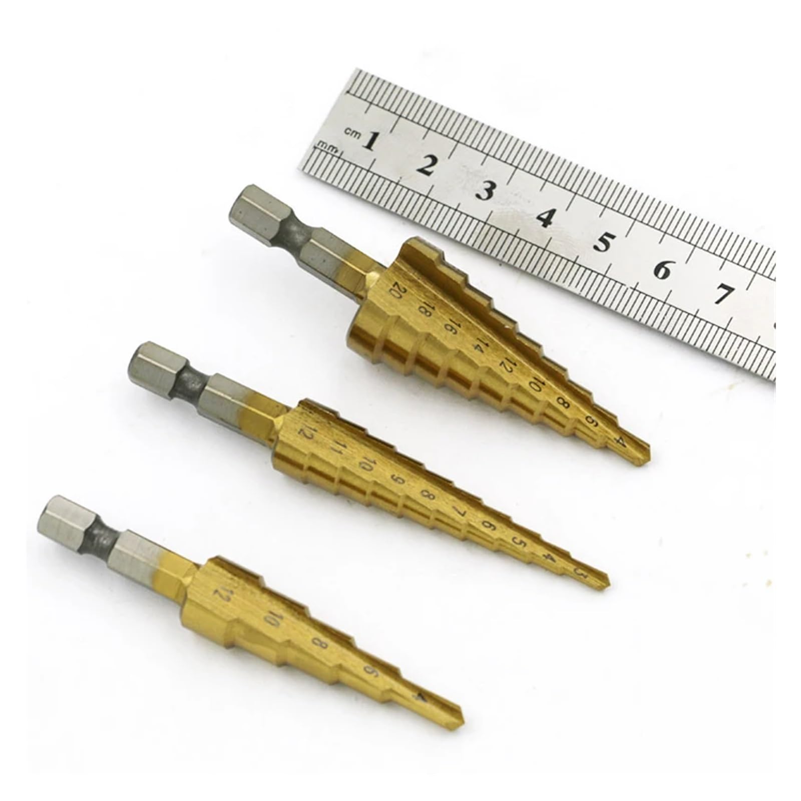 Foret hélicoïdal, 3 forets étagés droits de 12 mm, 12 mm, 20 mm.