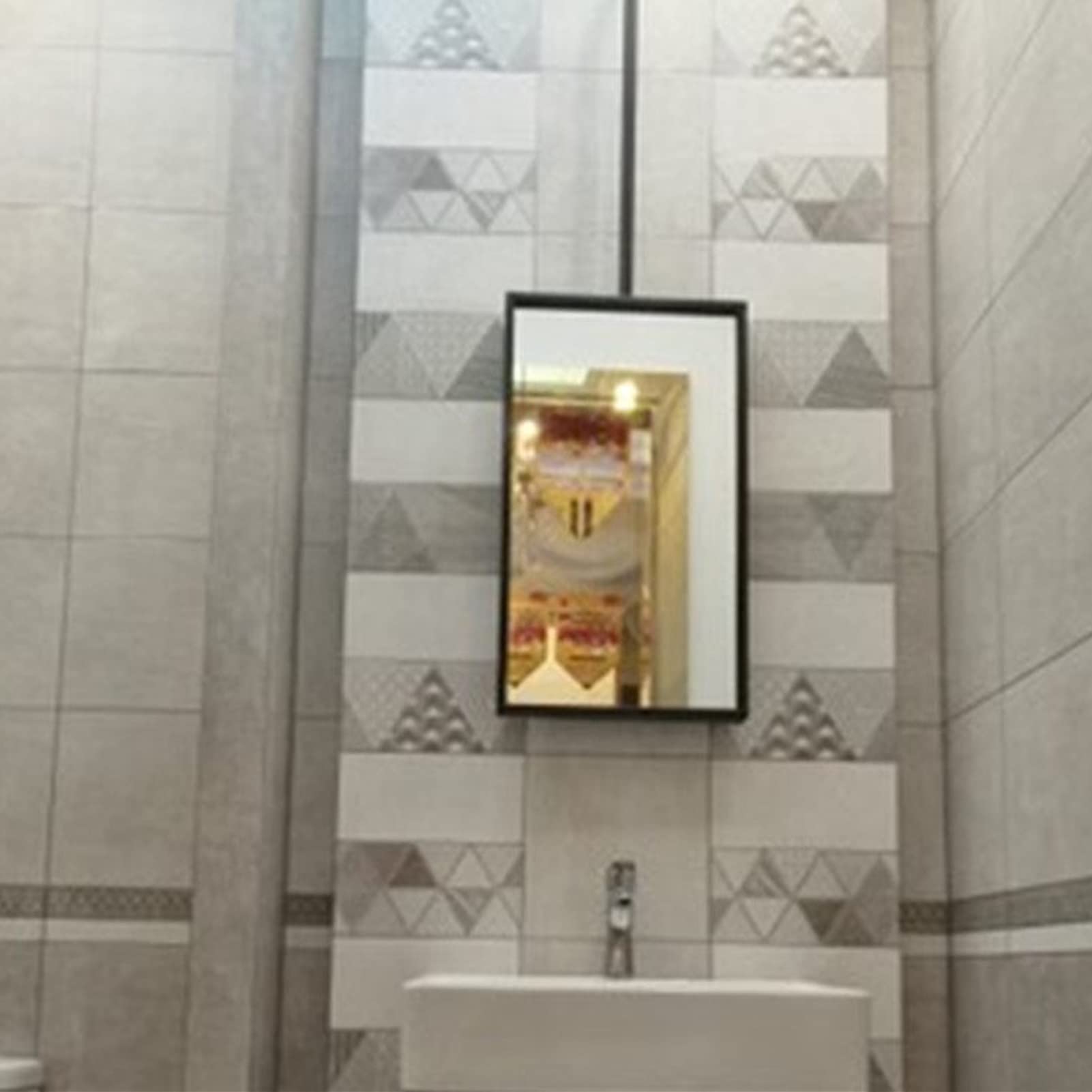 Łazienka Ubikacja Lustro montowane na suficie Nowoczesny czarny wiszący pręt Lustro Wejście Salon Szatnia Sklep Hotel Konfigurowalne metalowe wysięgnik Wiszące lustro (rozmiar: 40 cm x 60 cm
