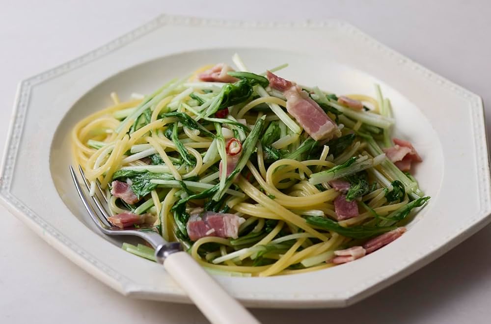 野菜どっさり やせパスタ100 | 新谷友里江 |本 | 通販 | Amazon