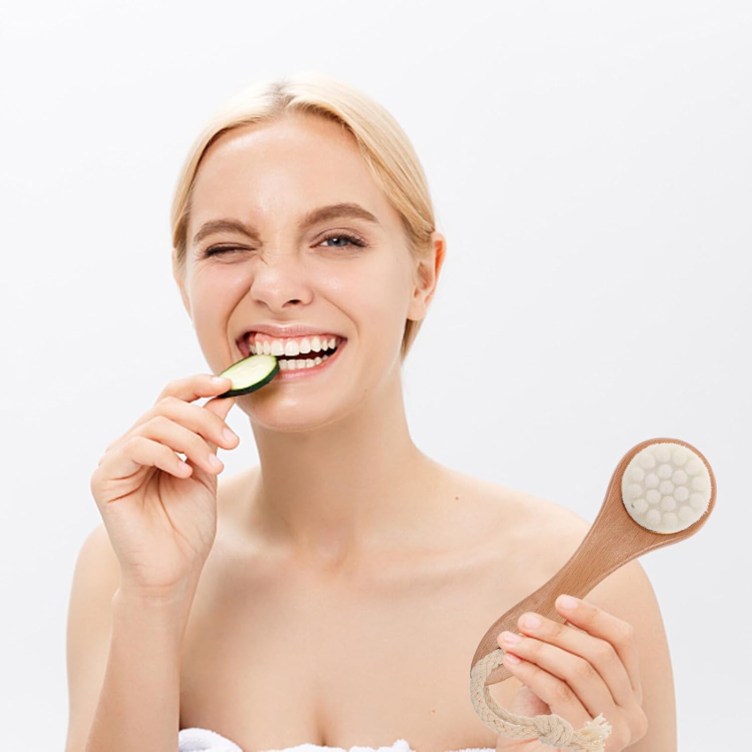Long Handle Nanofilament Facial Cleansing Brush with Soft White Fibers, Manual Exfoliating Face Scrubber for Makeup Removal and Deep Pore Cleaning, Suitable for Daily Skincare