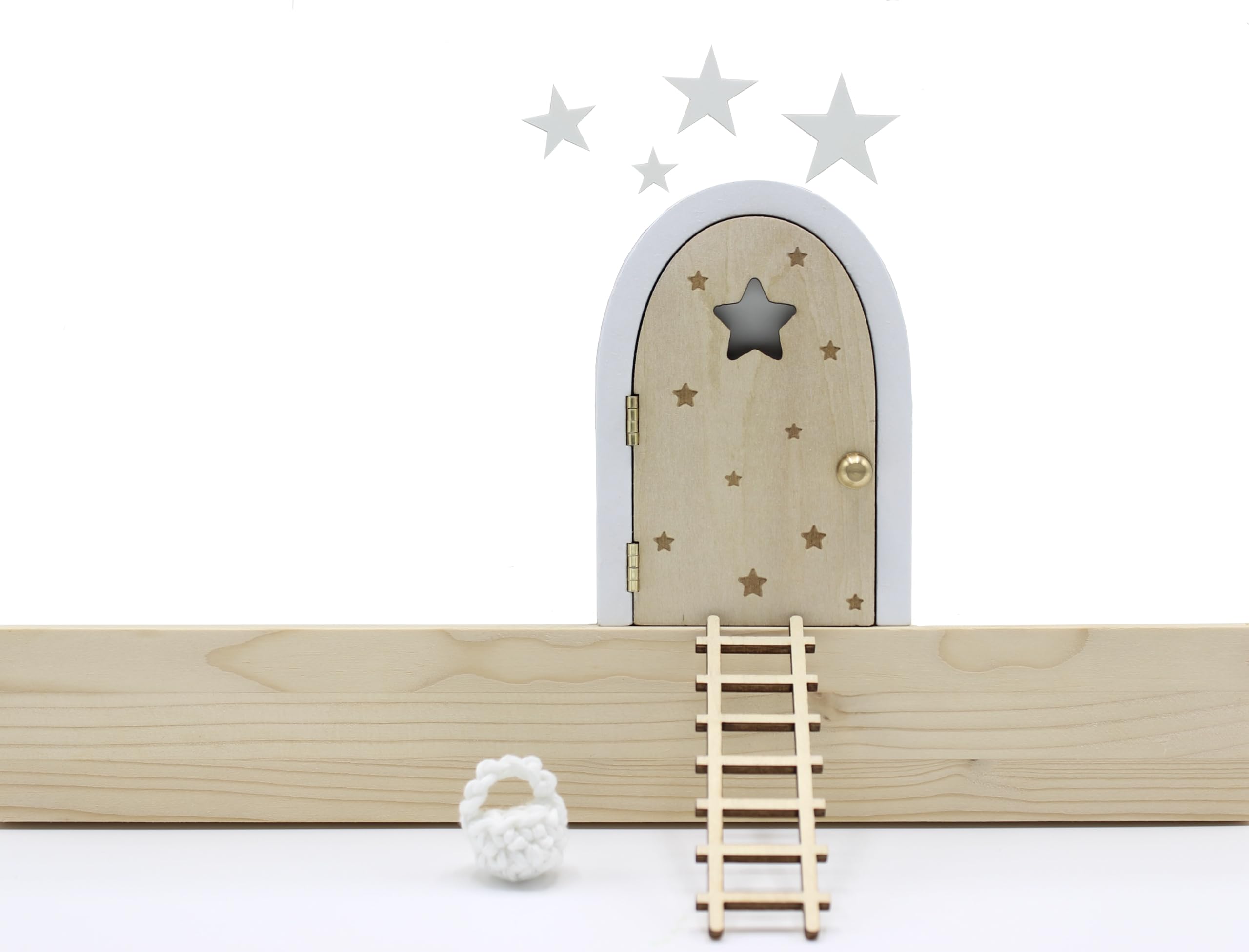 MAGIQUE LA PETITE SOURIS. PORTE QUI S'OUVRE ET BRILLE DANS LE NOIR!!!Porte et escalier en bois à peindre et customiser+sac au crochet+Assiette+Fromage+étoiles+6 certificats (Naturelle)