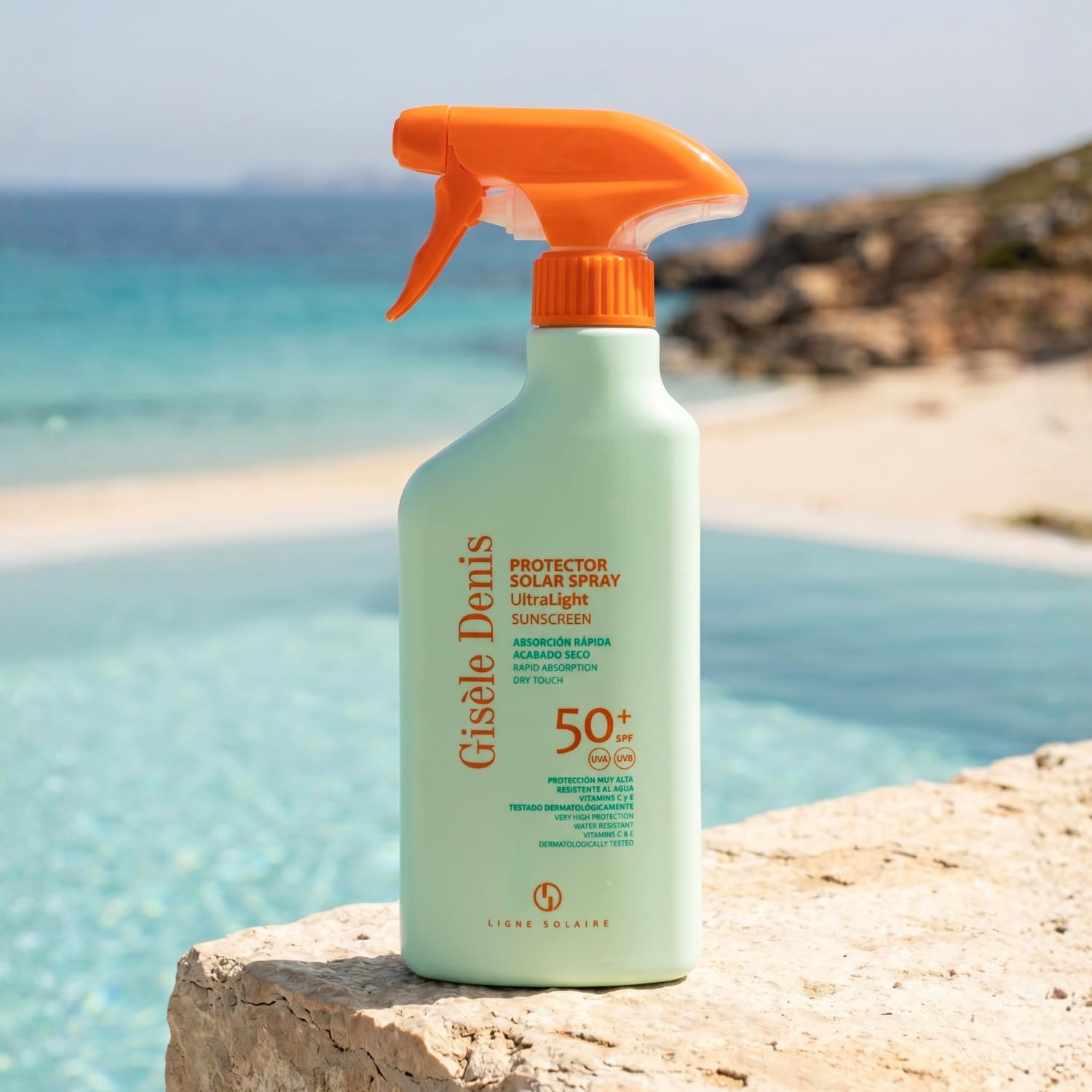 GISÈLE DENIS - Protezione solare spray ultra leggera, 300 ml, protezione FPS50+, crema solare, cura della pelle, assorbimento immediato e finitura asciutta, idrata la pelle, impermeabile