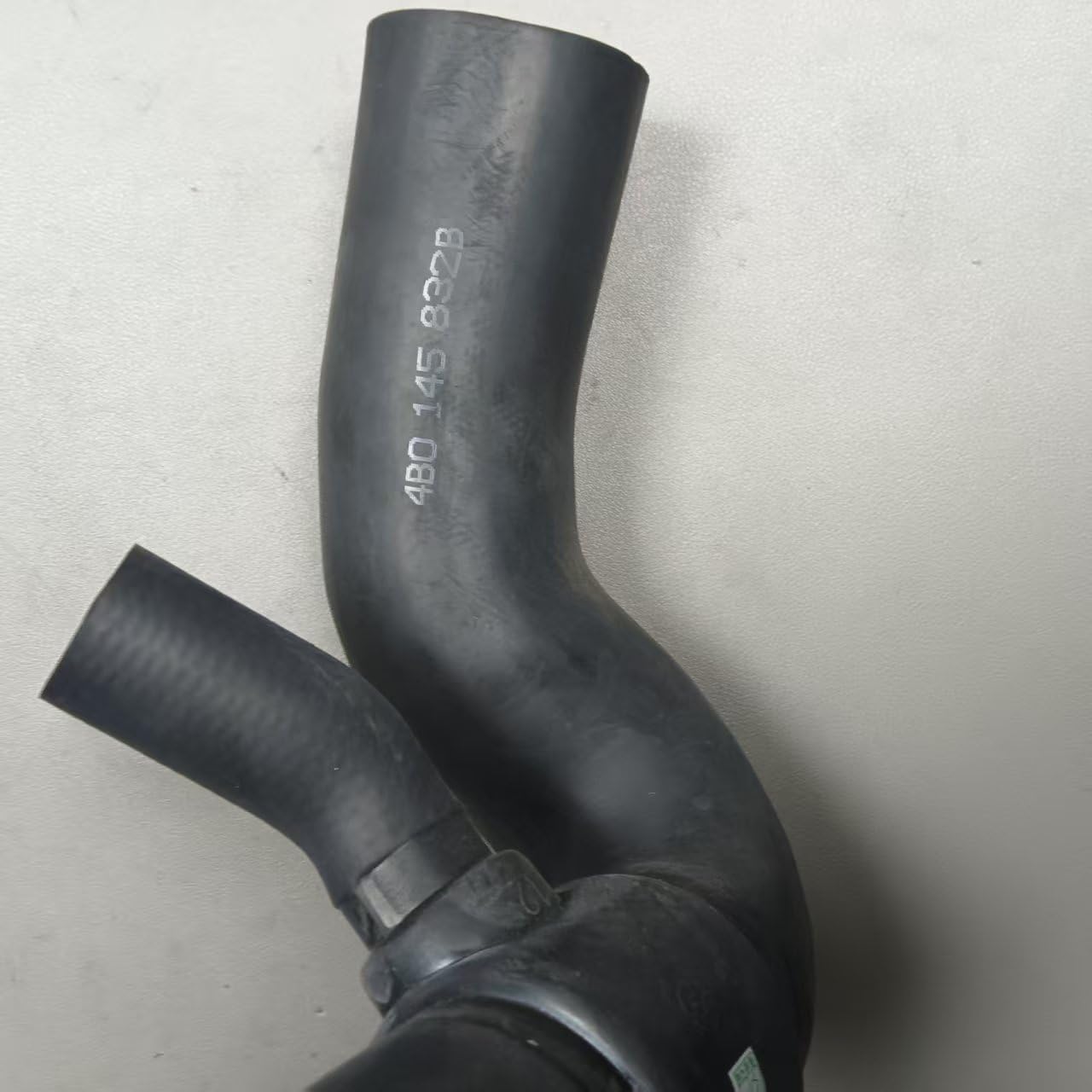 TURBO-SUPERCHARGER PIPE 4B0145832B 4B0145832B