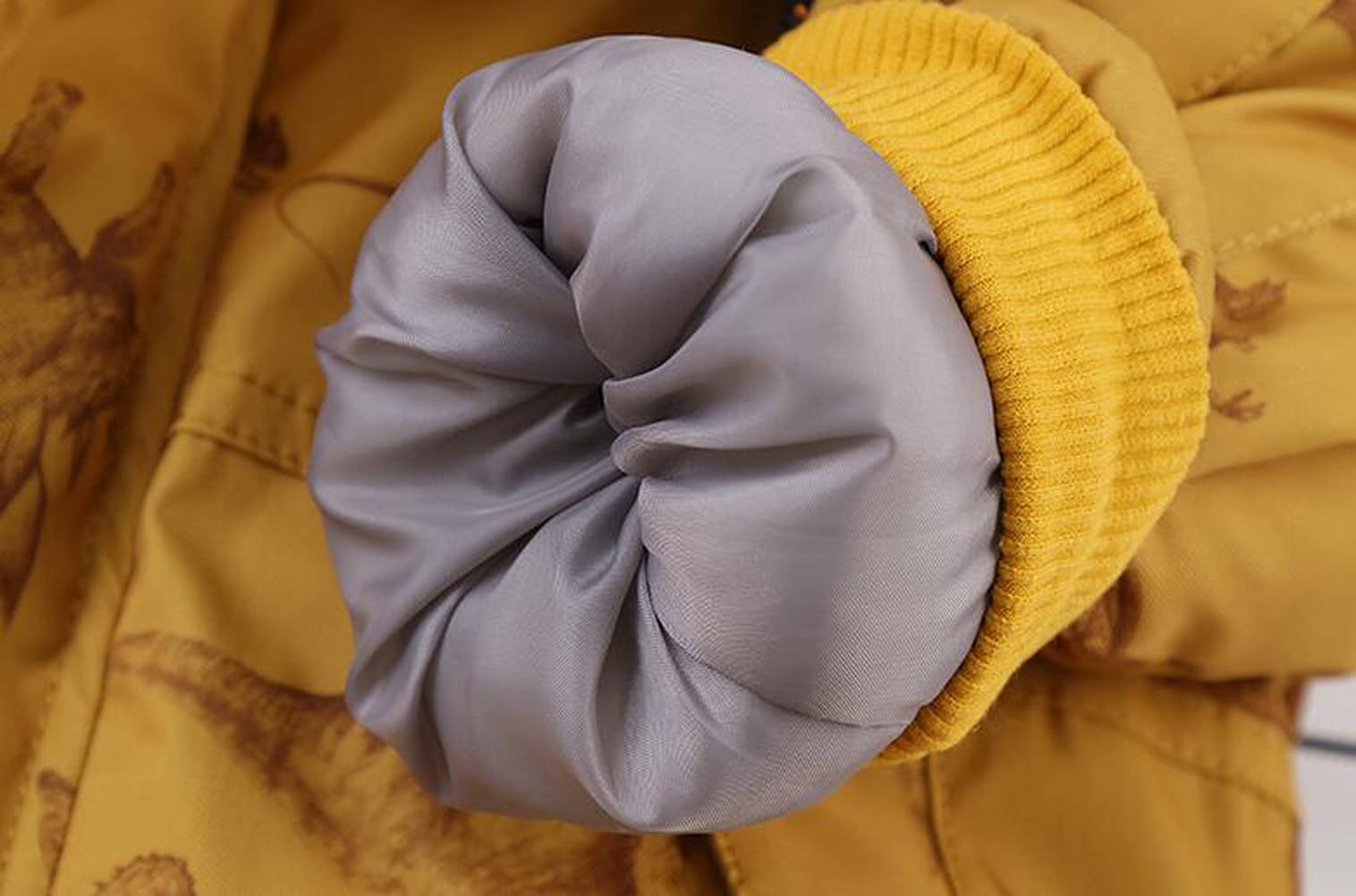 Chaqueta acolchada con capucha y estampado de dinosaurio para niños (3 a 13 años)