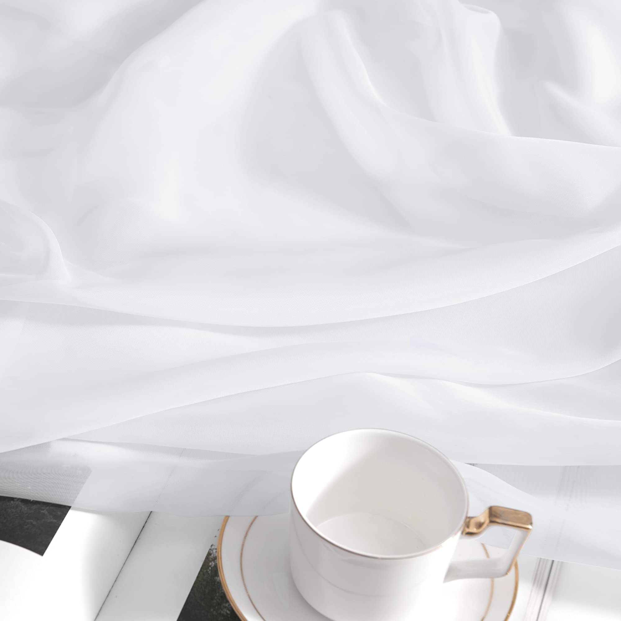 PONY DANCE Tende Bianche per Esterno Impermeabili 2 Pezzi L137 x A213 CM Tende da Sole per Esterno con Passanti Adesivi Voile Curtains Trasparenti per Balcone